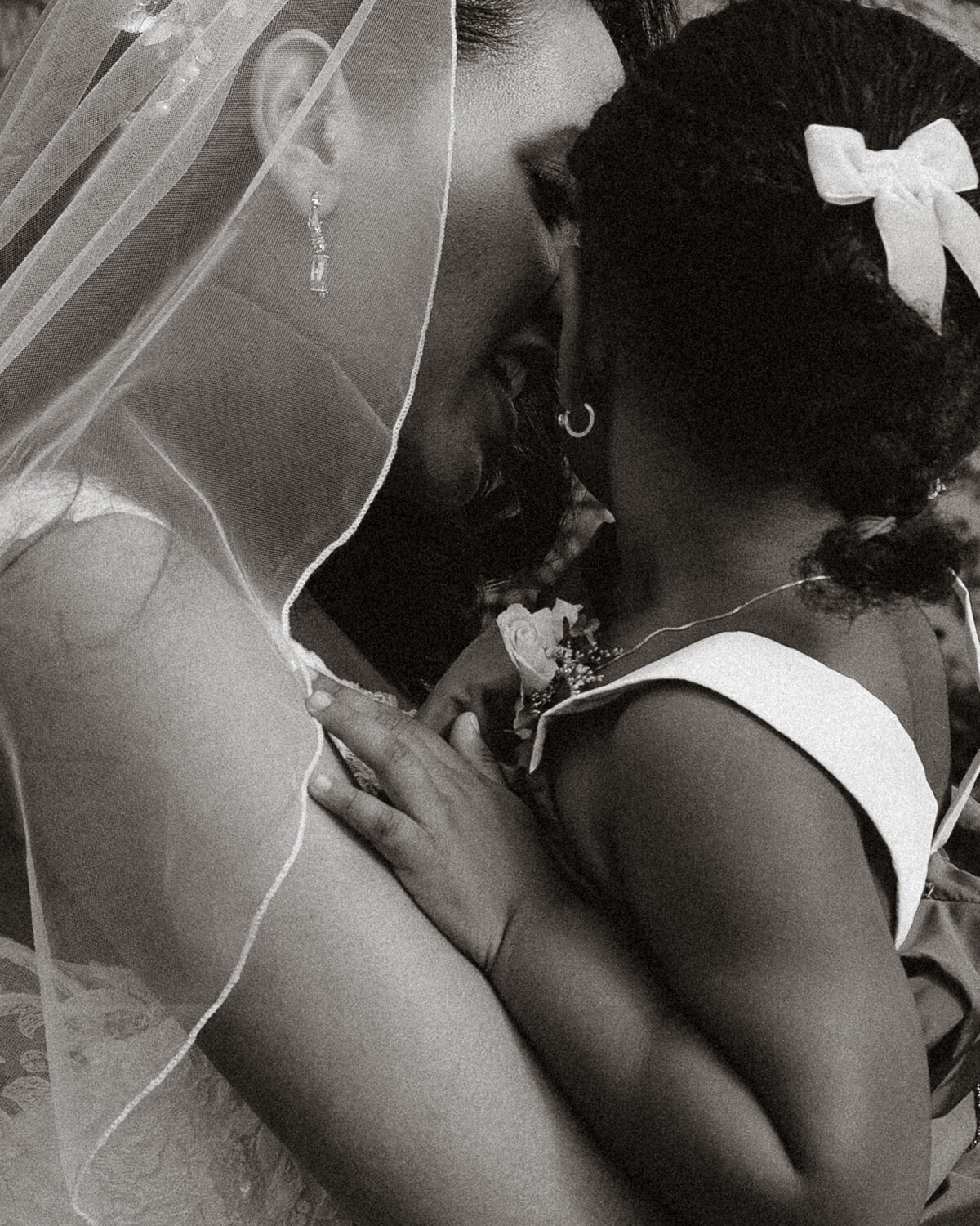 WEBSITE-ottawa-toronto-pec-kingston-ontario-quebec-lifestyle-couples-engagement-elopement-wedding-photographer-2511