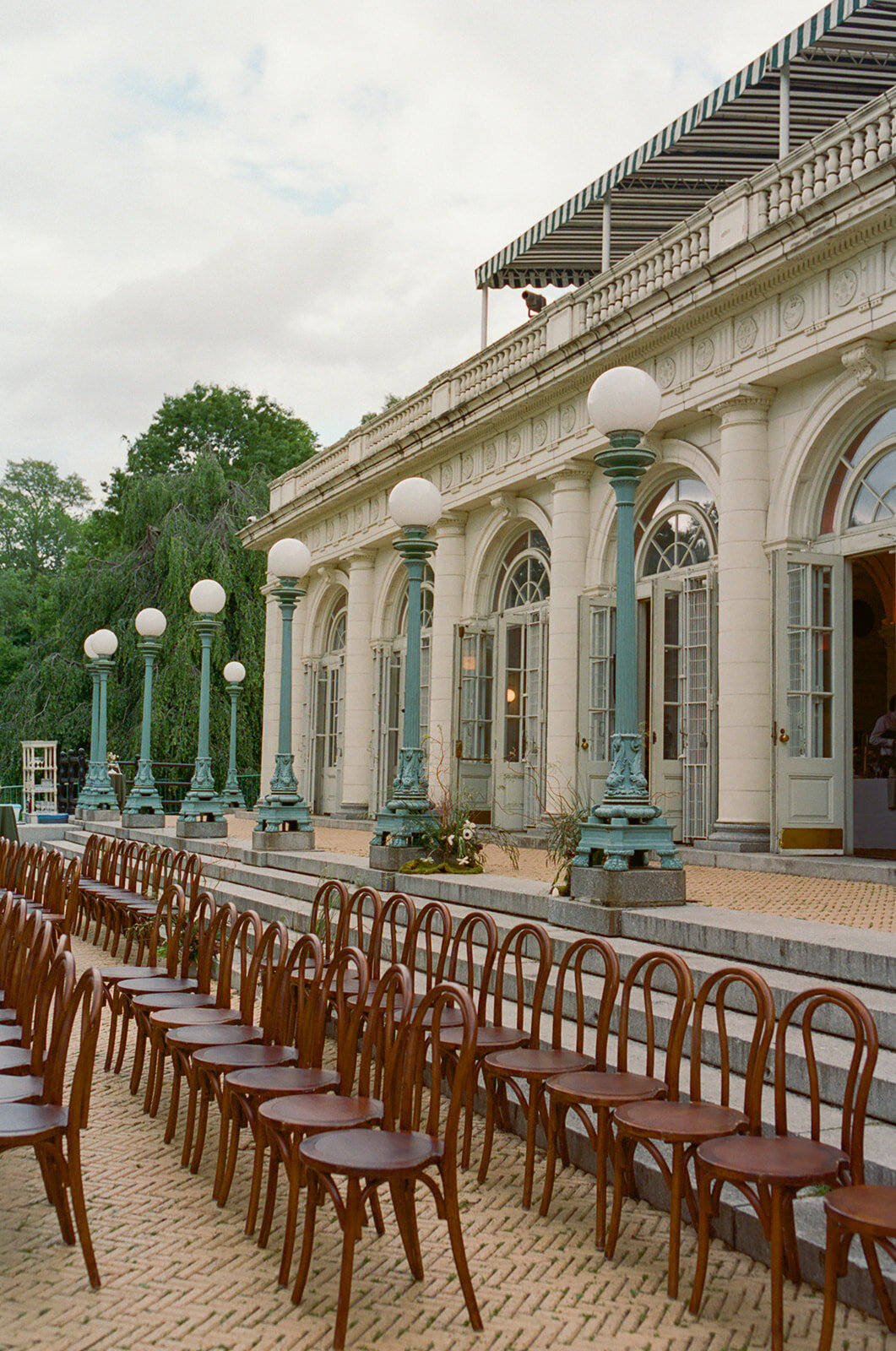 Faye-Fern-Creative-Ruby-Olivia-Rae-Hersey-Eugen-Hotaj-Prospect-Park-Boathouse-Wedding-Ceremony-Details-06