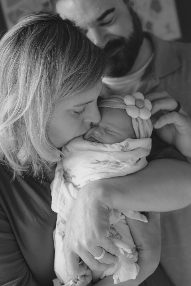 Michaela Crawford Photography-Della Harr In-Home Newborn-33