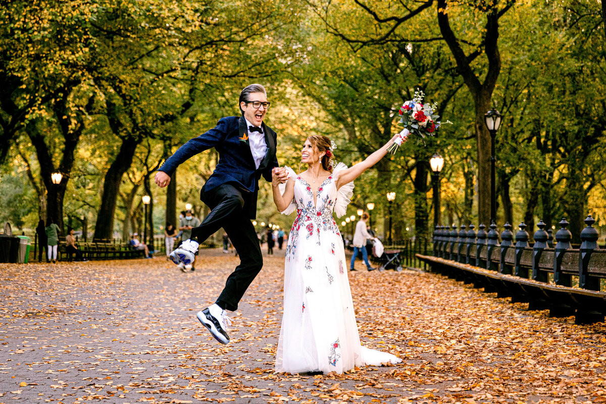 Weddings at Bethesda Fountain – A Central Park Wedding