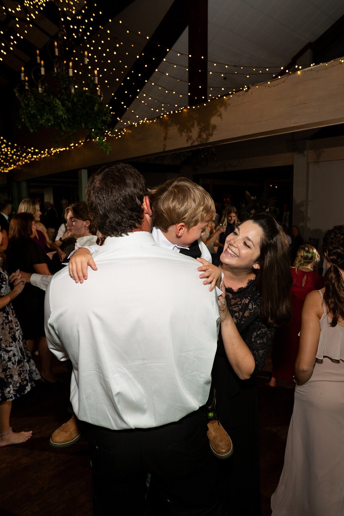 KatieTommy-CountryClubOfAVL-120