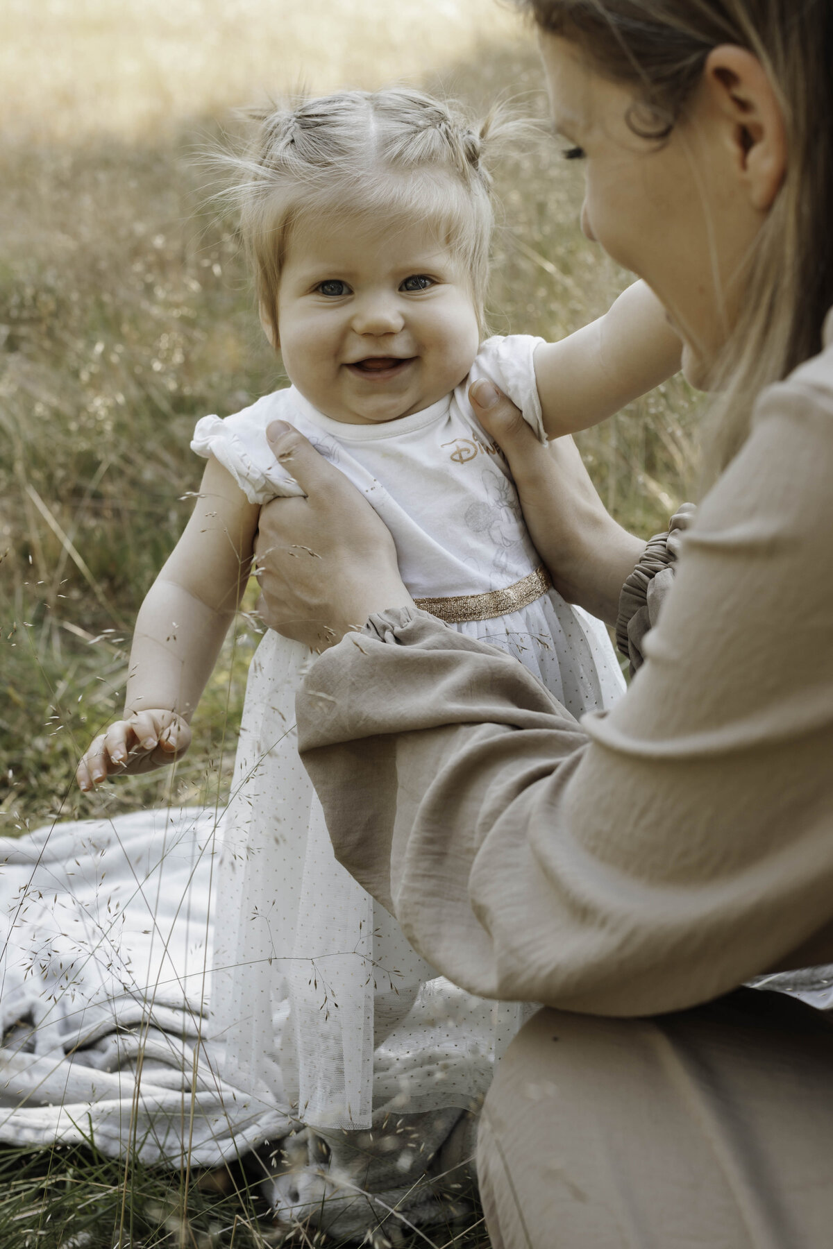 motherhood fotografie limburg, motherhood shoot limburg, motherhood shoot haelen, motherhood shoot roermond, motherhood shoot leudal, motherhood fotografie, motherhood shoot limburg, motherhood shoot brabant, moeder en kind fotografie limburg, moeder en kind fotografie, 