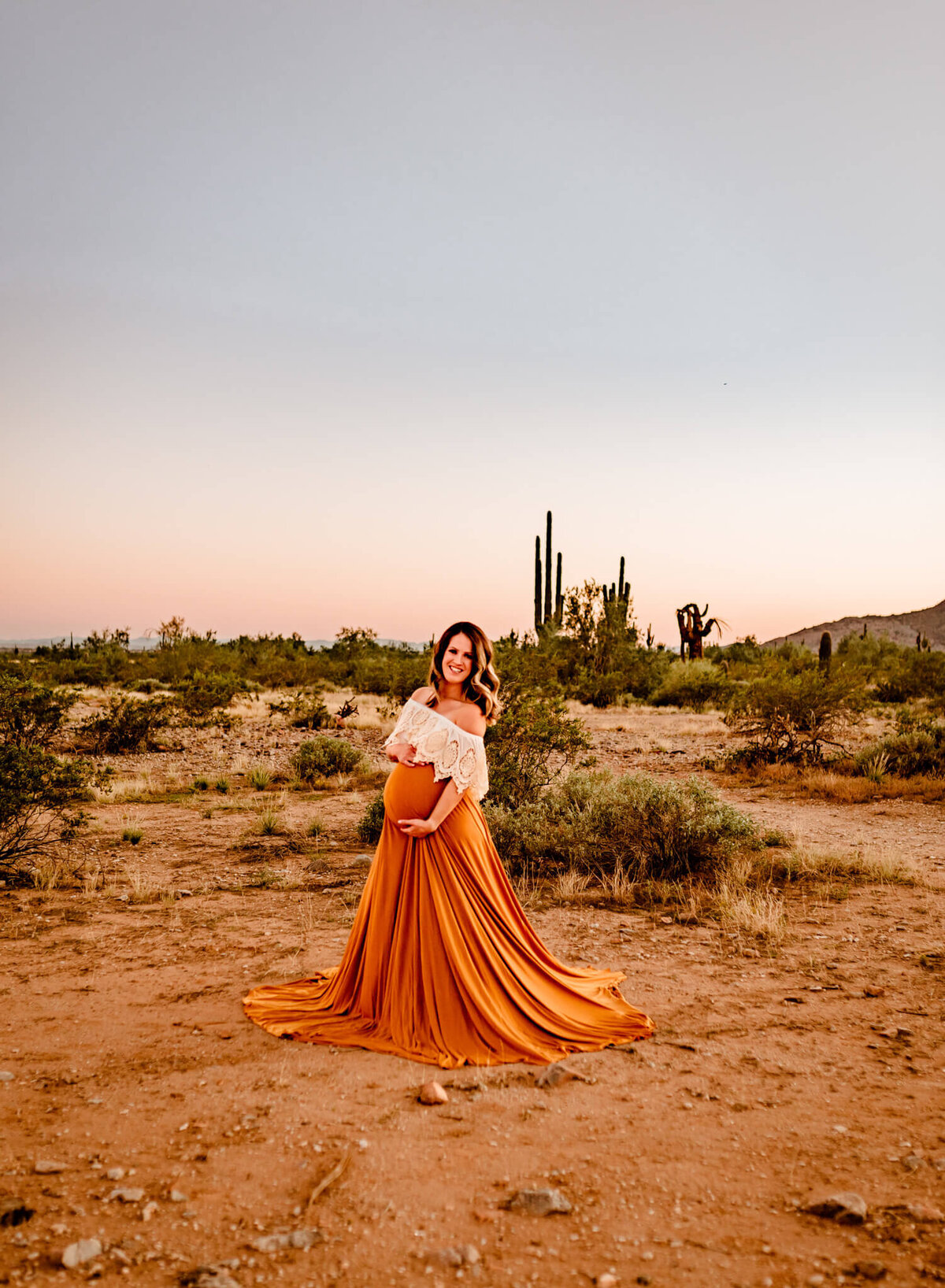 mother-to-be maternity session captured by AZ photographer Amber