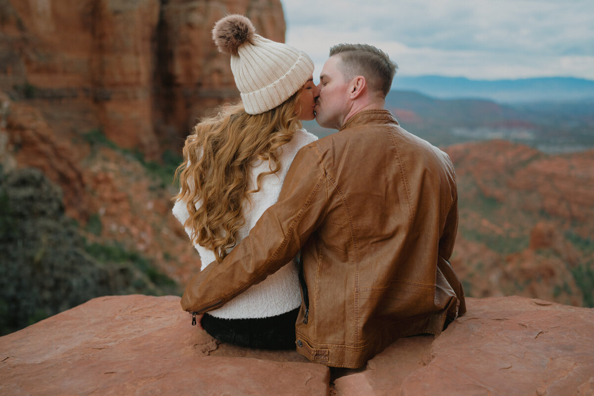 Sarah Folkers Photo Sedona Cathedral Rock Elopement Engagement-38