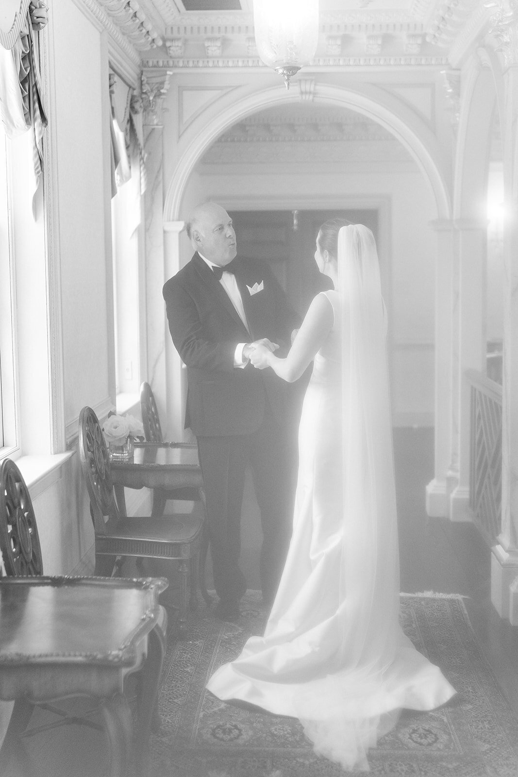 Hannah Malloy Virginia Wedding and Family Photographer