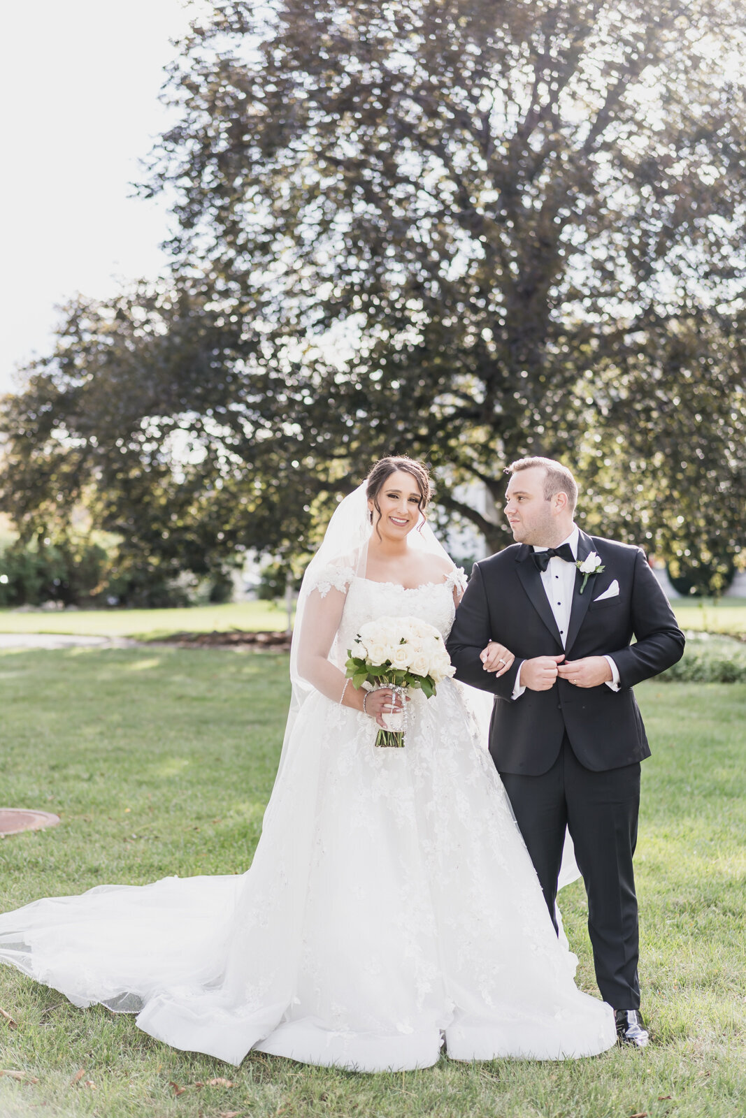 Classic Detroit Wedding at Saint Peter and Paul Church with Elegant Andiamo Reception32
