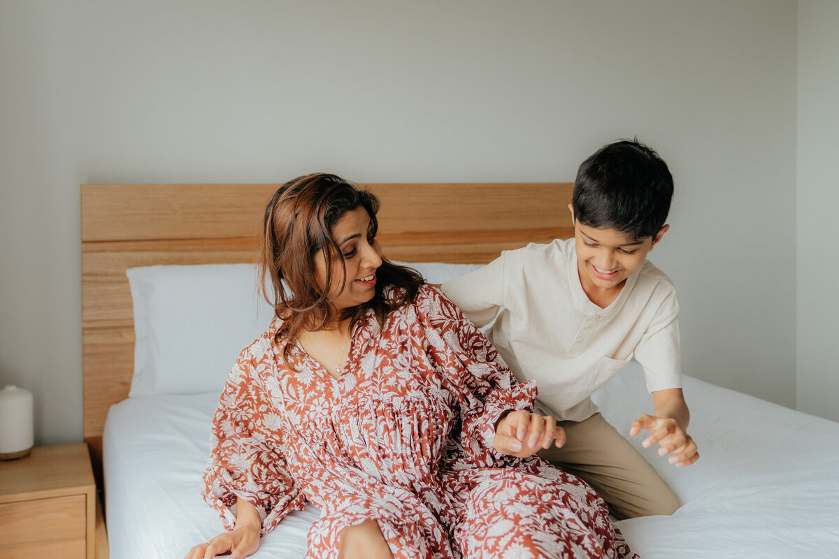 Mlebourne-Family-Photographer-Melton-Candid-Family-Photos-Sandhya-4