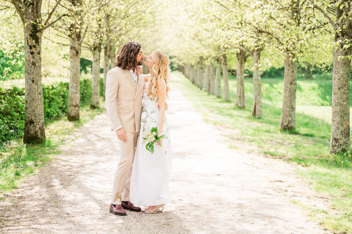 Engagement-shoot-picnic-in-France-1-11