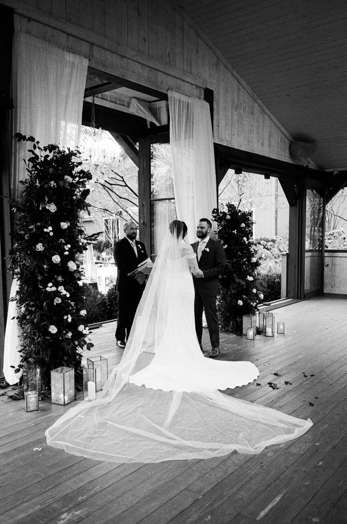 mint-springs-farm-winter-wedding-film-19