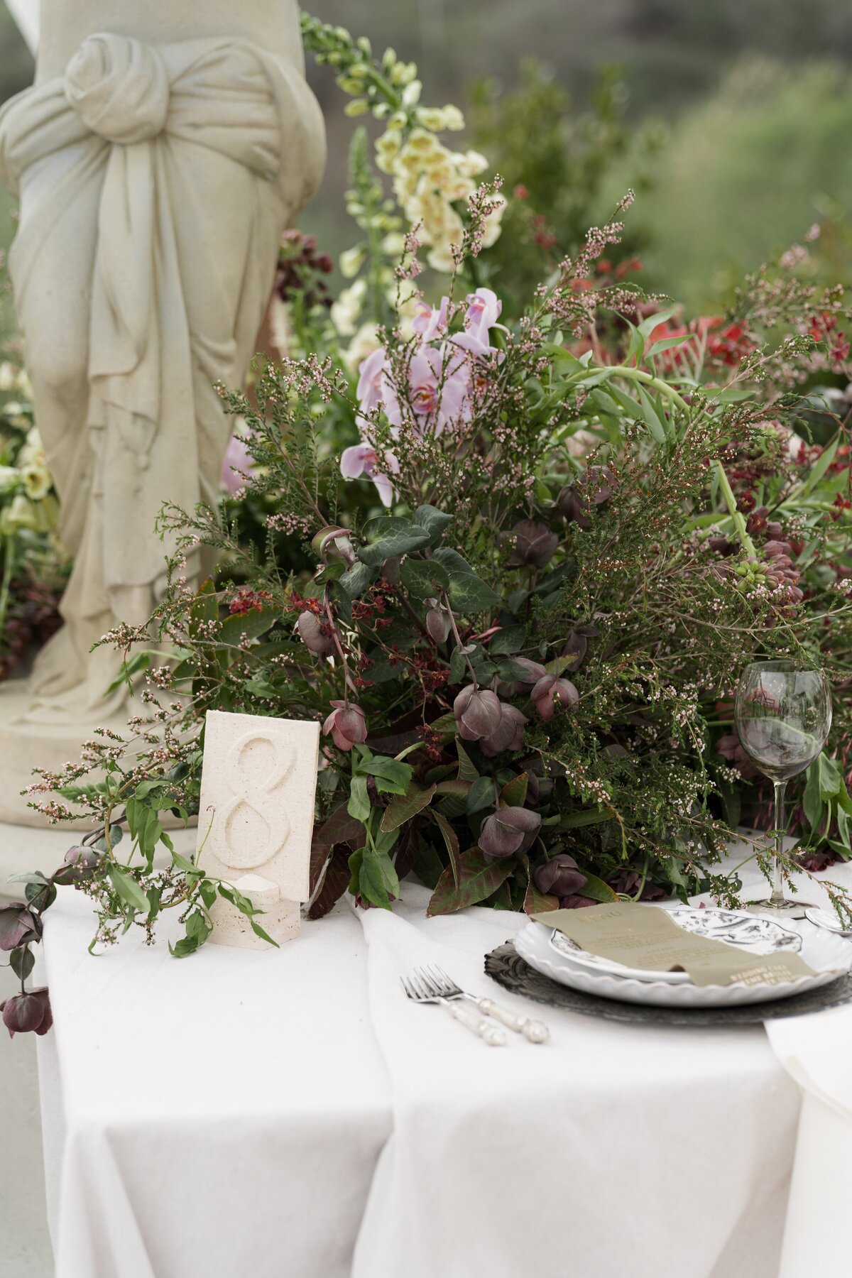 Jeune-Perche-Faye-Fern-Creative-MVFPortraits-Reception-Details-18