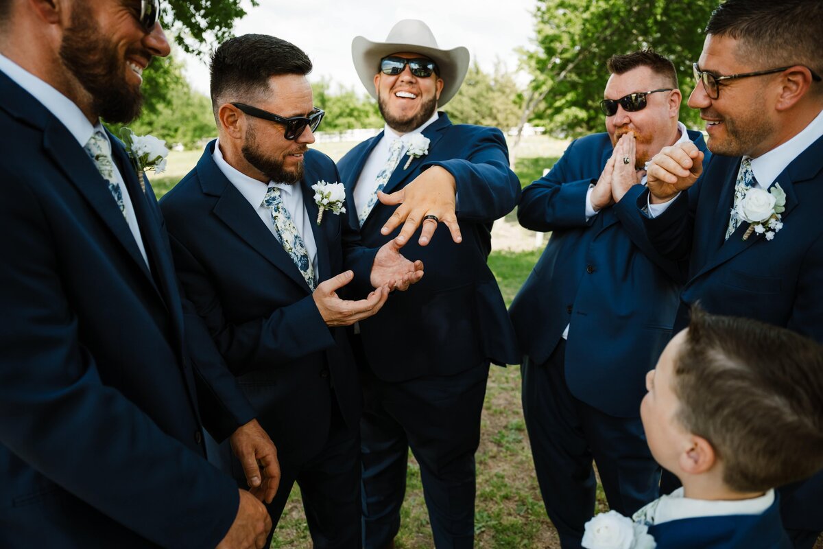 bohobarnaprilweddingnevadatexas4-min