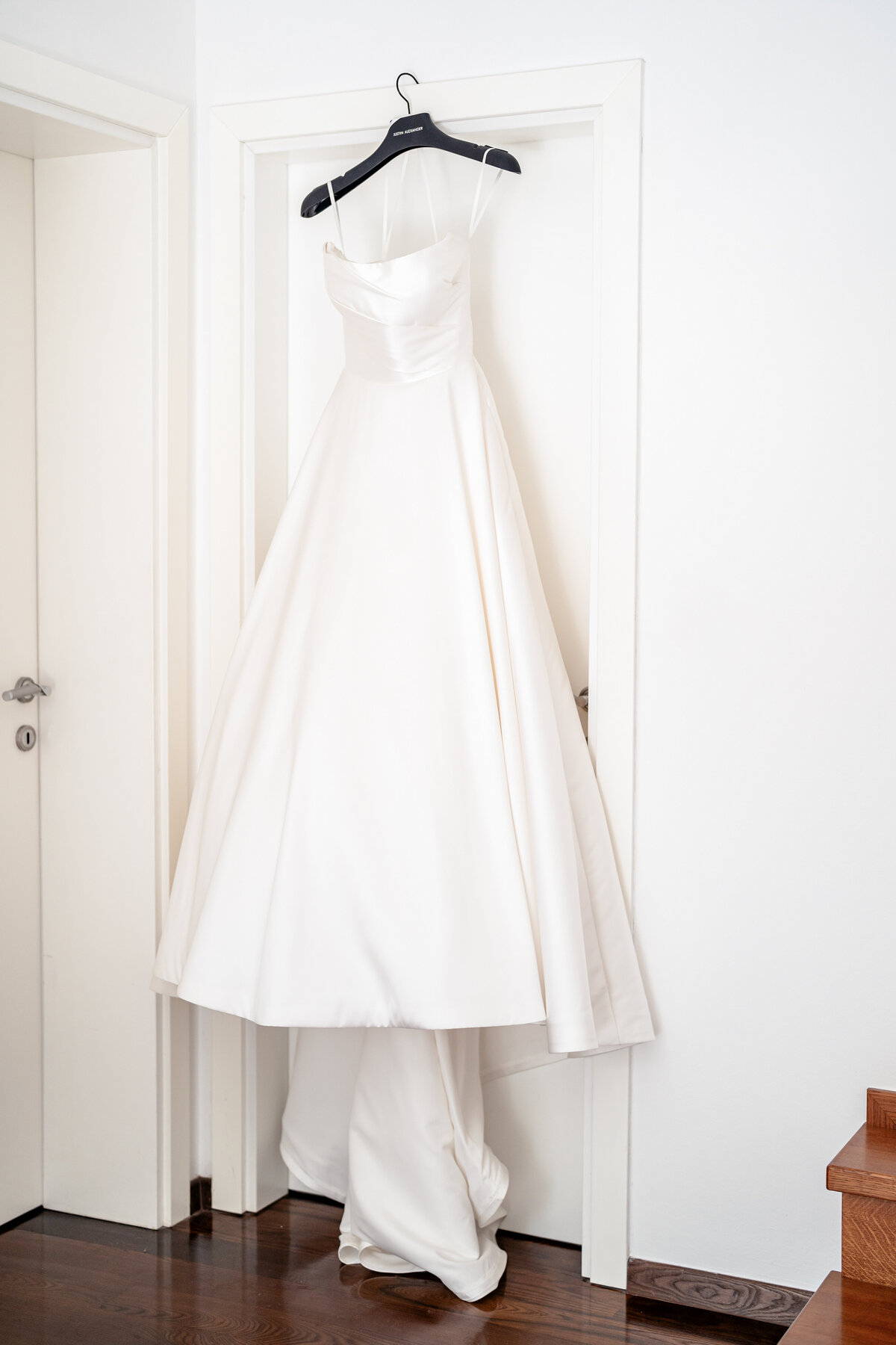 Croatia-wedding-Mestrovic-Gallery-Split-Victoria-Amrose-Photography (8)