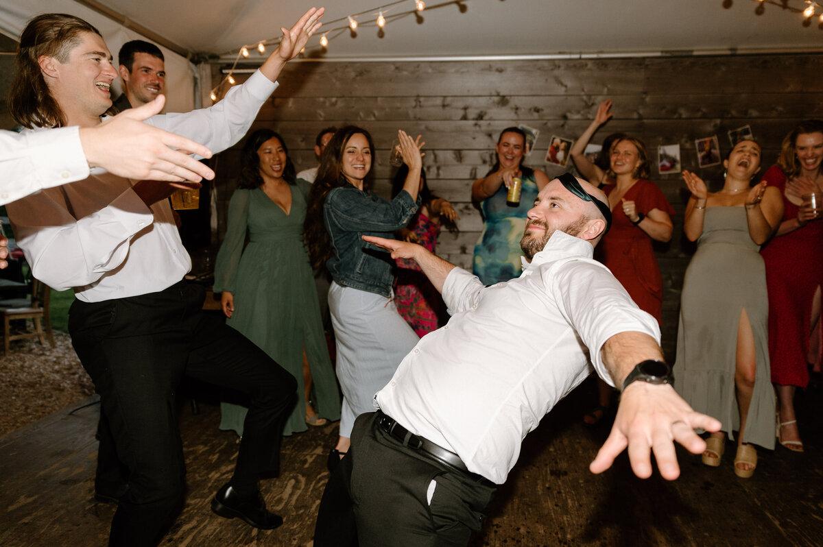 brown_family_homestead_leavenworth_washington_wedding_08