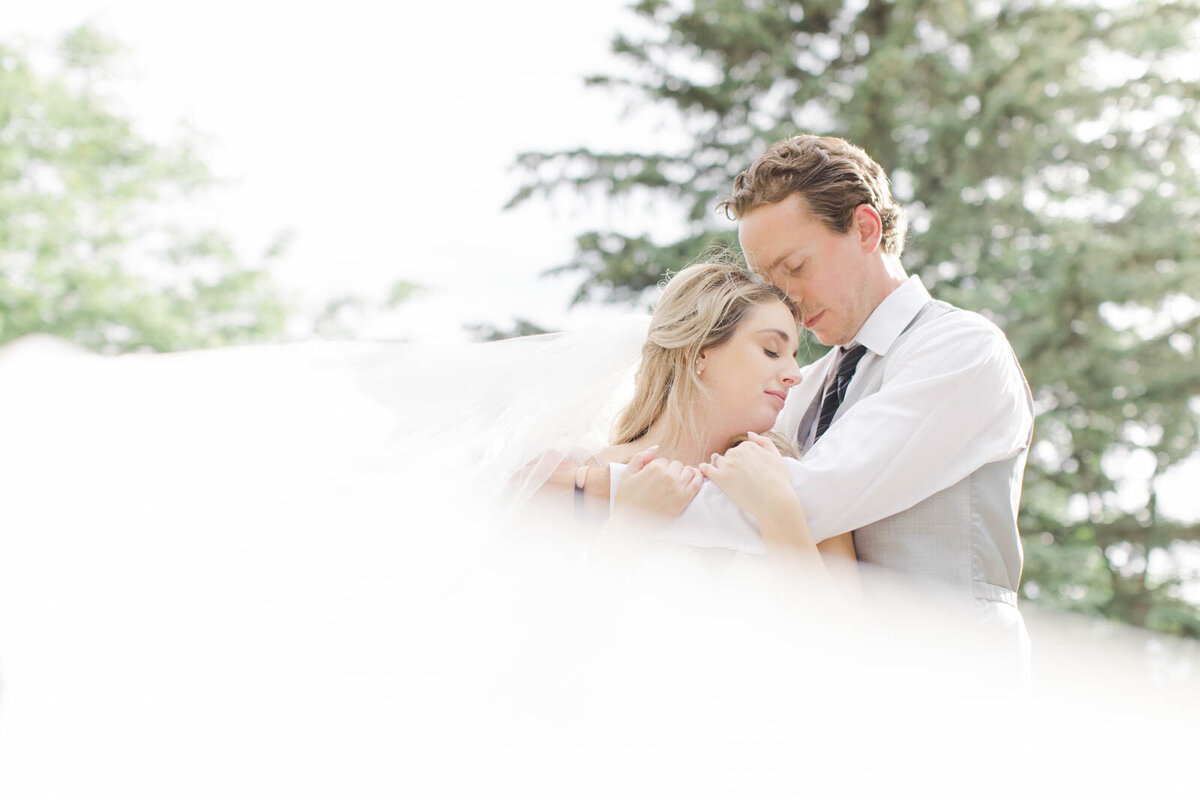 romantic-wedding-carleton-place-stonefields-estate-grey-loft-studio-ottawa-photographer-555