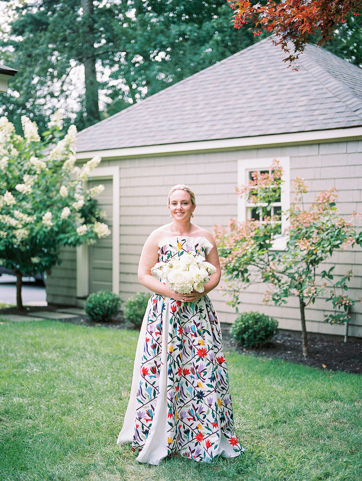 Kate-Murtaugh-Events-Boston-wedding-planner-elopement-microwedding-white-bouquet-bride-Carolina-Herrera-colorful-dress