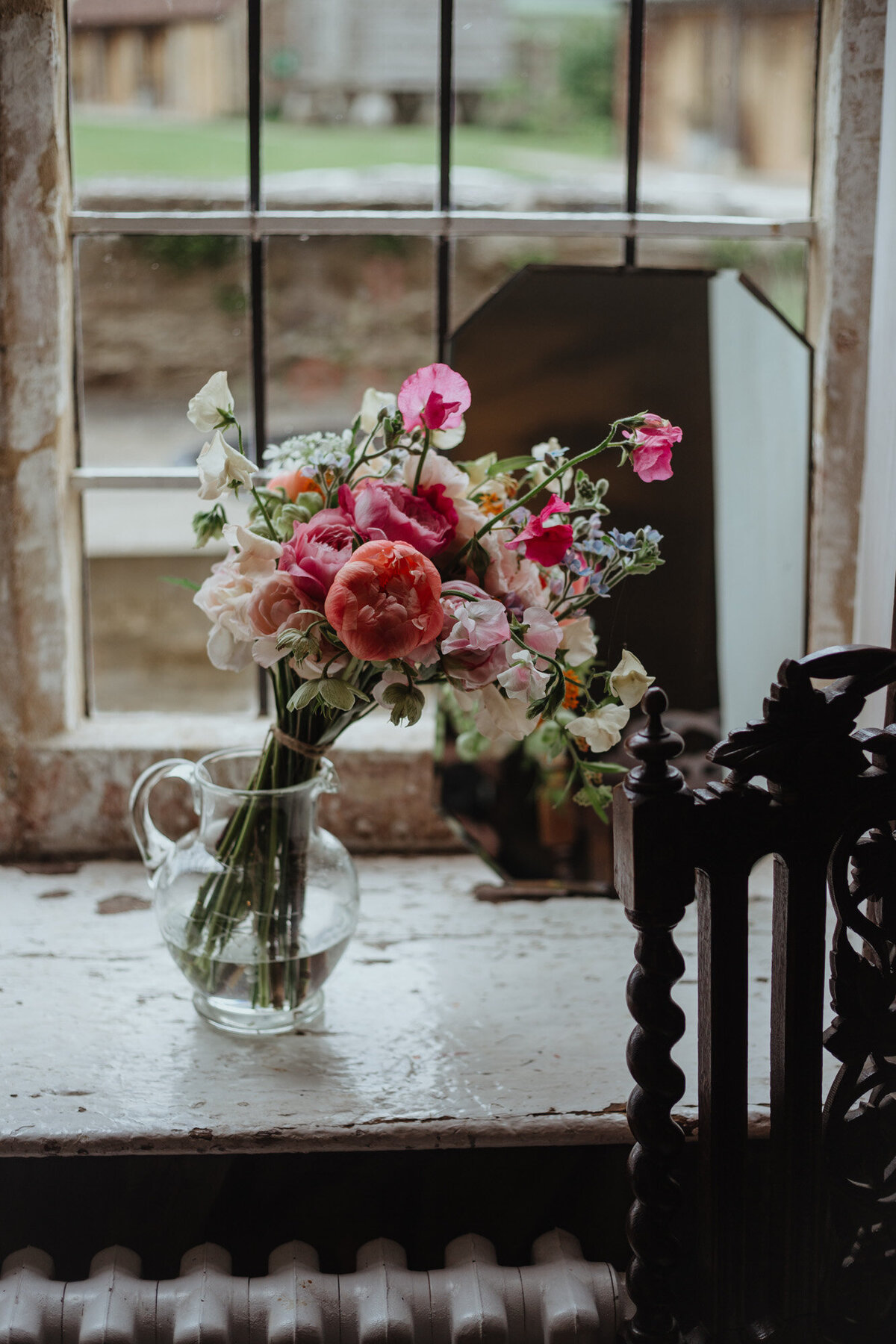 photo of the bouquet in a vase
