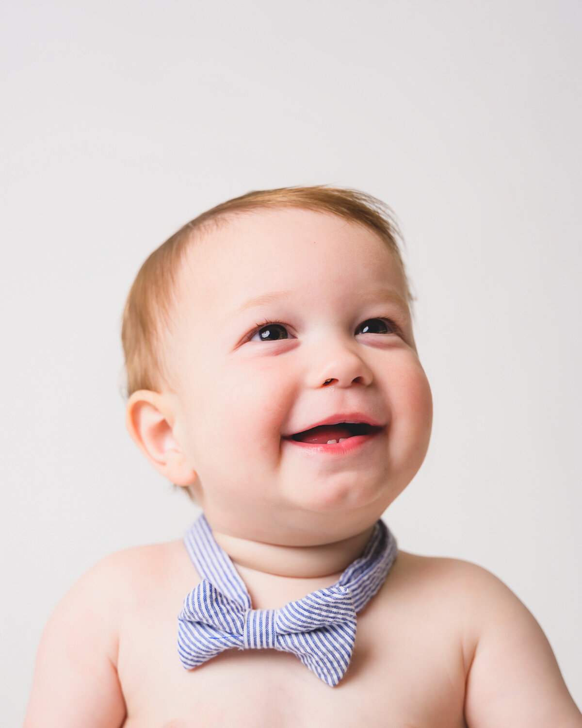 MiniAnna2023-MeganMullins-CharlieMilkBath_8250srgb-ev3000