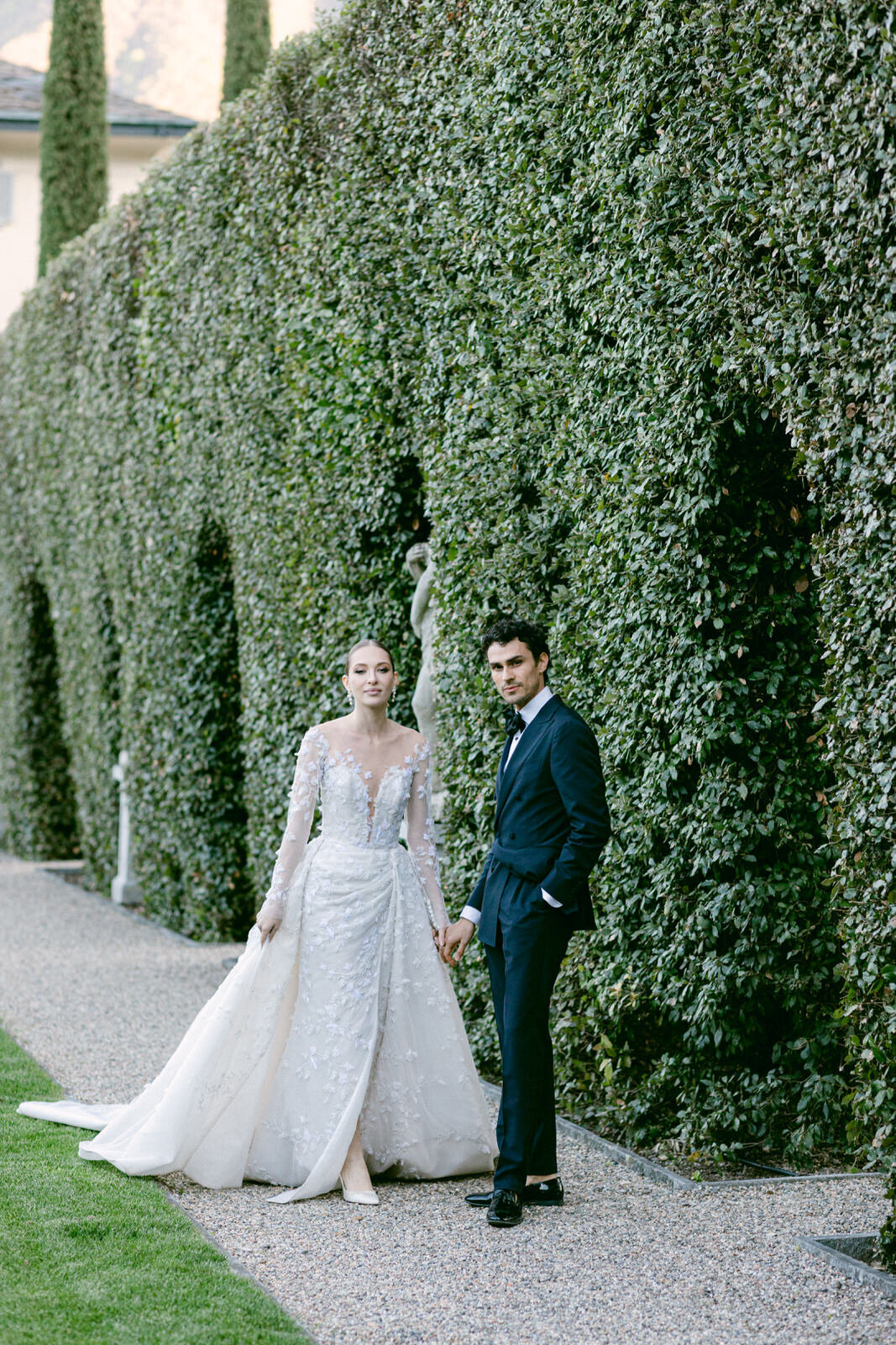 elopement editorial in Villa Balbiano, Lake Como, Italy