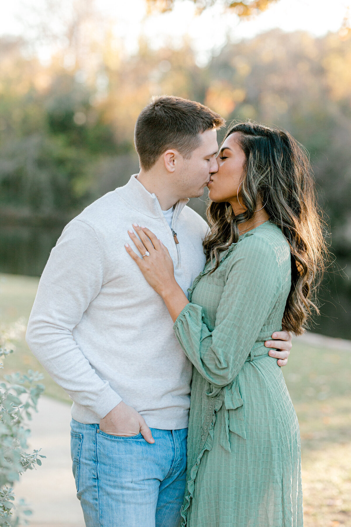 Jasmine & Hayden Engagement Session at Lakeside Park | Dallas Wedding and Portrait Photography | Sami Kathryn Photography-2