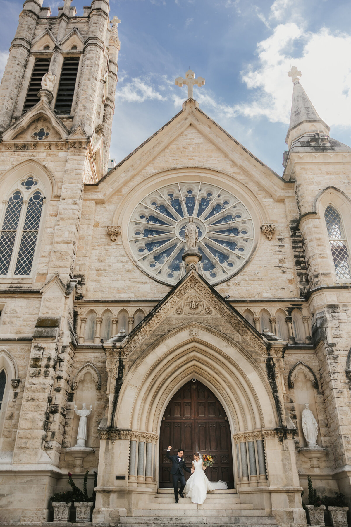 couple-runs-out-of-st-marys