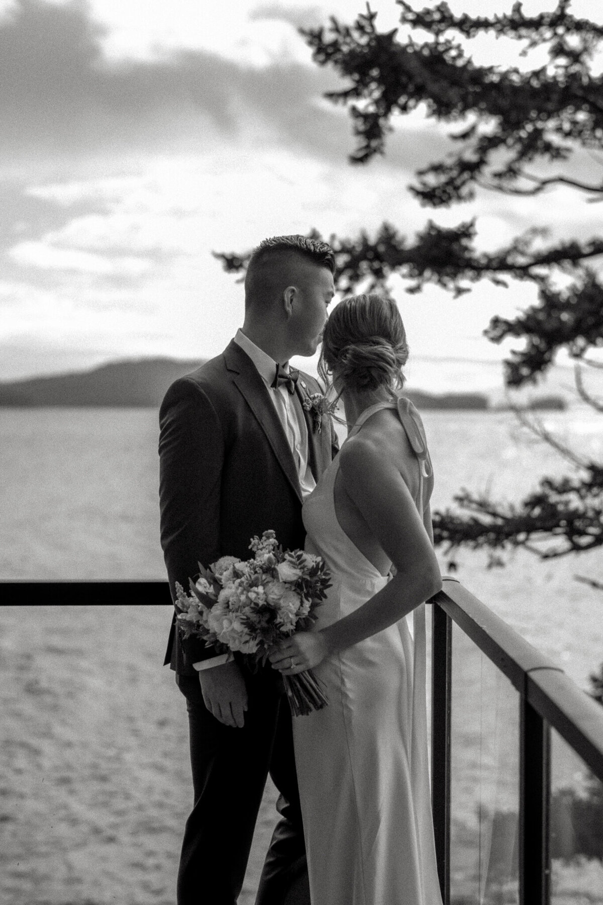 randi-and-ben-sunshine-coast-elopement-chelsea-brown-photography-55