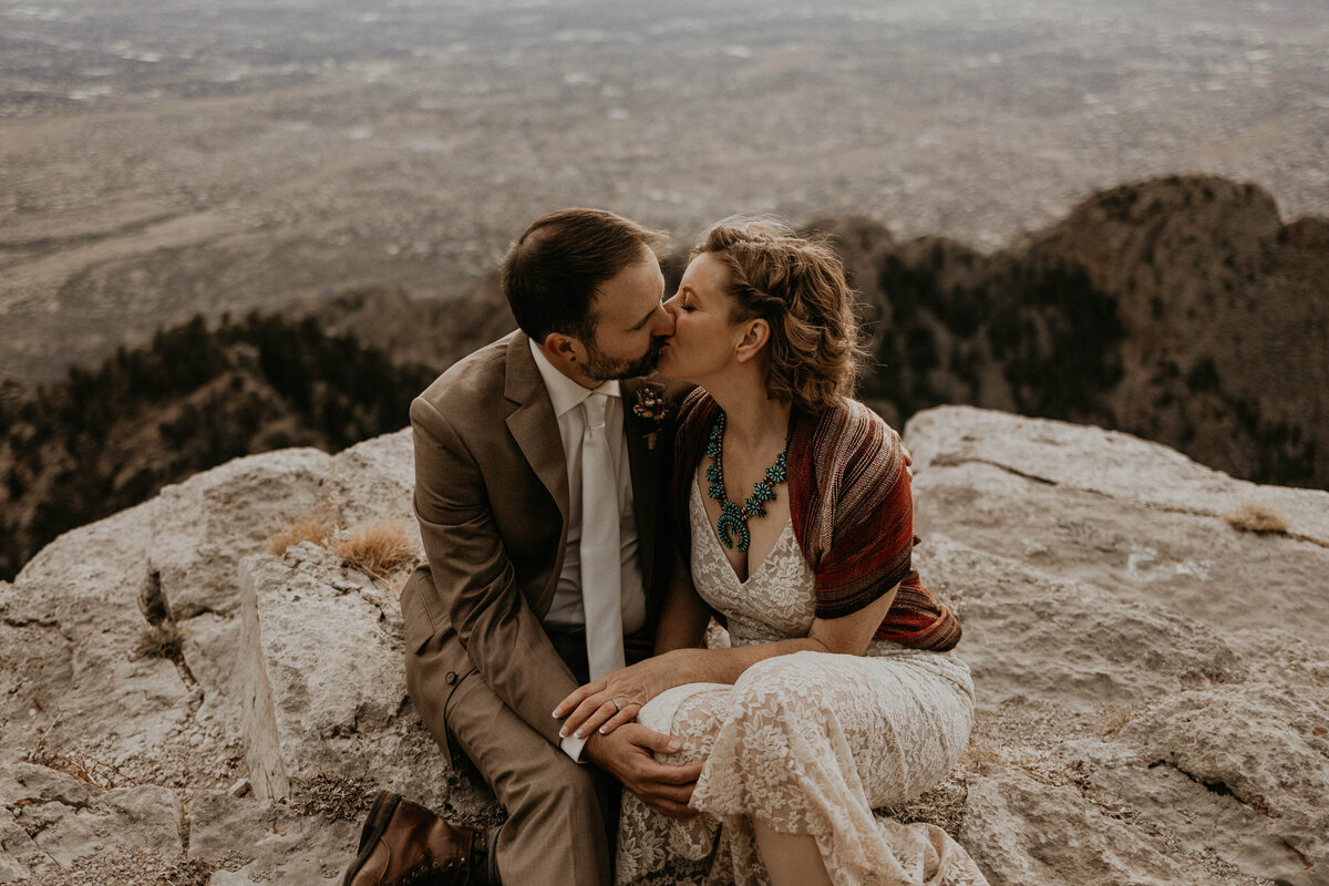 jemez-pueblo-sandia-crest-2-day-elopement-new-mexico-37