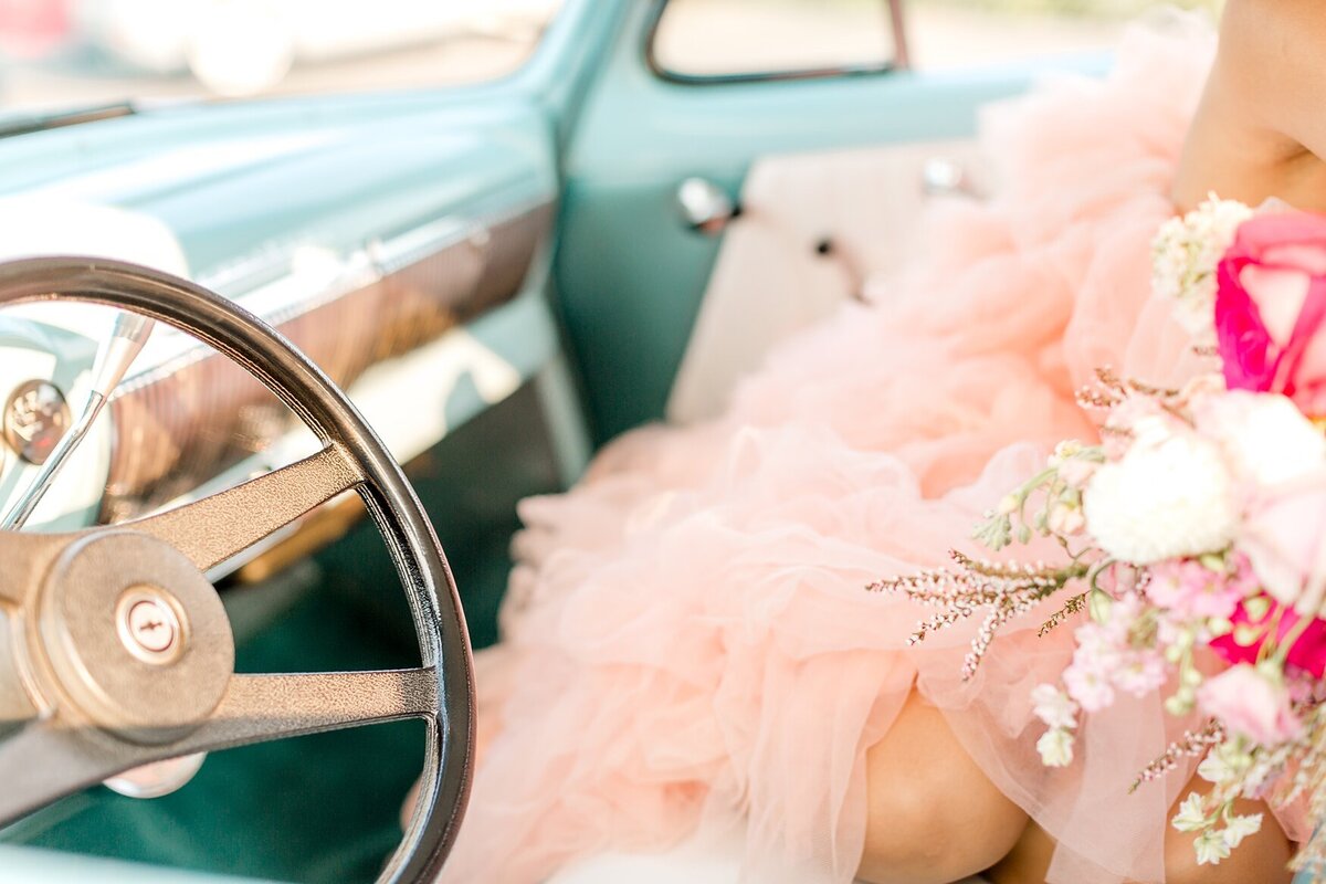 style-me-pretty-romantic-pink-garden-wedding-Wisconsin-alexandra-robyn-photographer-_0056