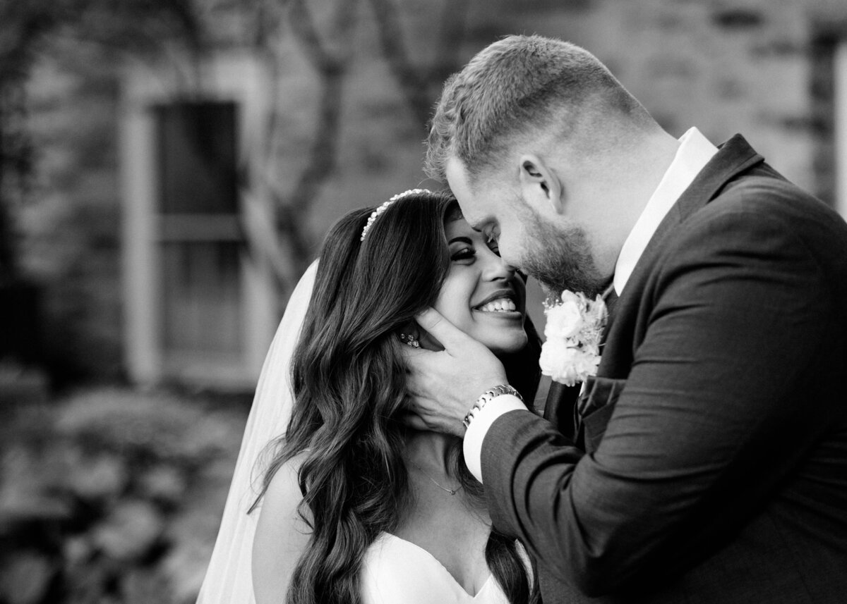 Huntingdon-Valley-Country-Club-Wedding-Bride-Groom-Photos_049