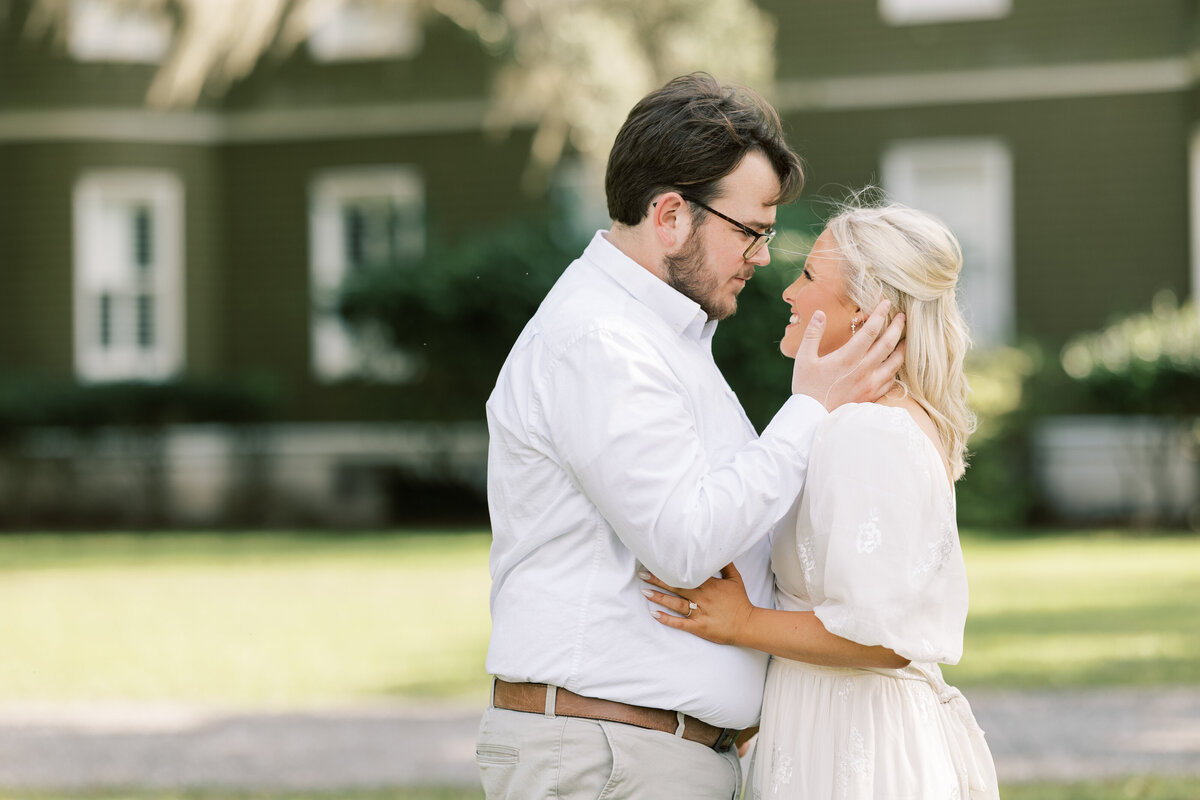 timeless-white-themed-georgia-engagement-photography-12