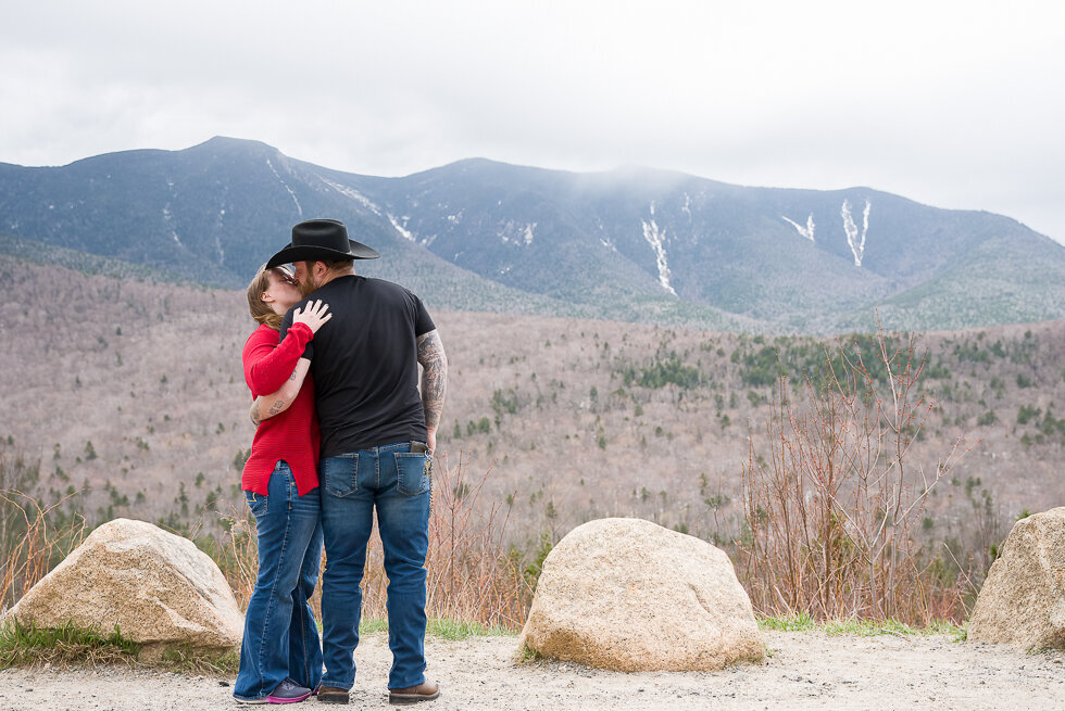 gwendolyn-ruth-photography-katie-drew-engagement-mountains-new-hampshire-7