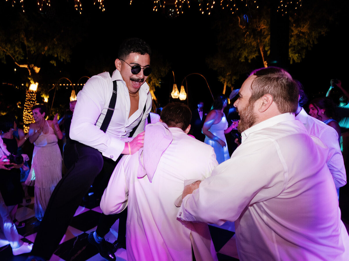 Romantic-Wedding-at-Island-Art-and-Taste–The-Residence-137