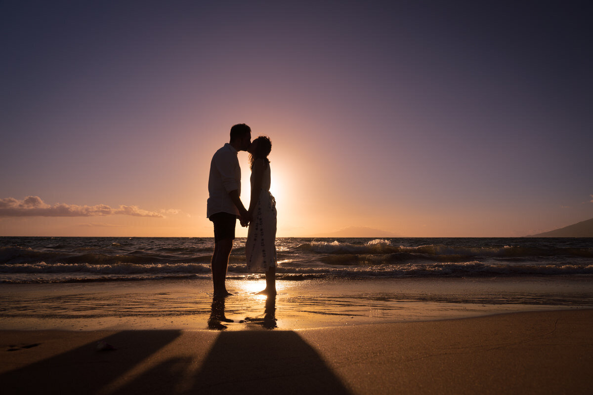 Maui couples photo at Sunset