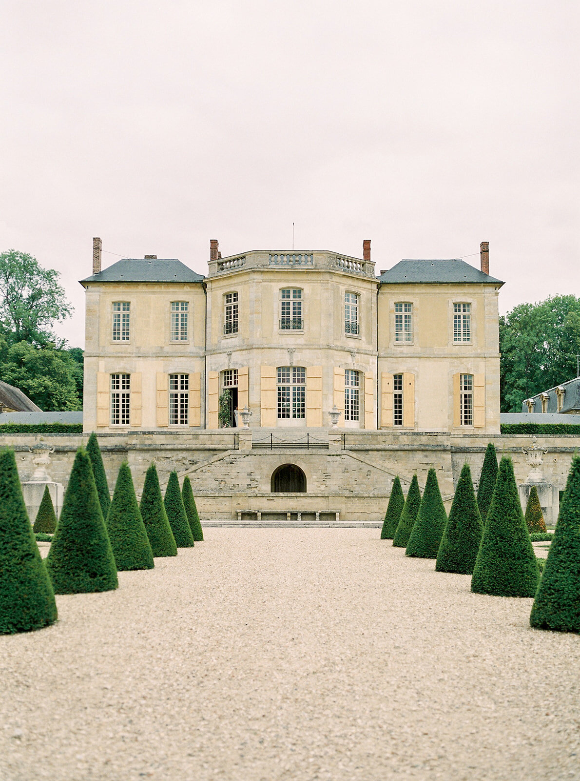 Diane Sotero Photography_Chateau de Villette_Editorial Campaign_Paris_002