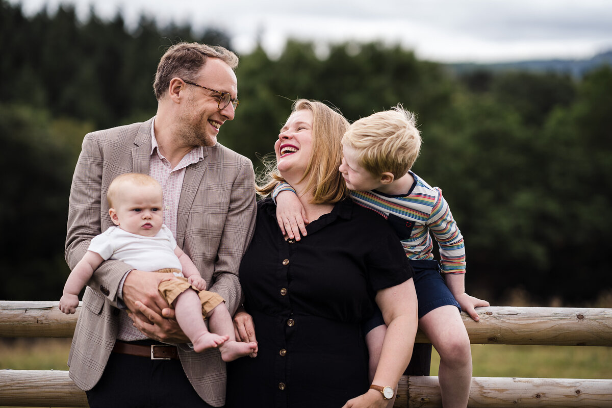 relaxed-family-portraits-photography-56
