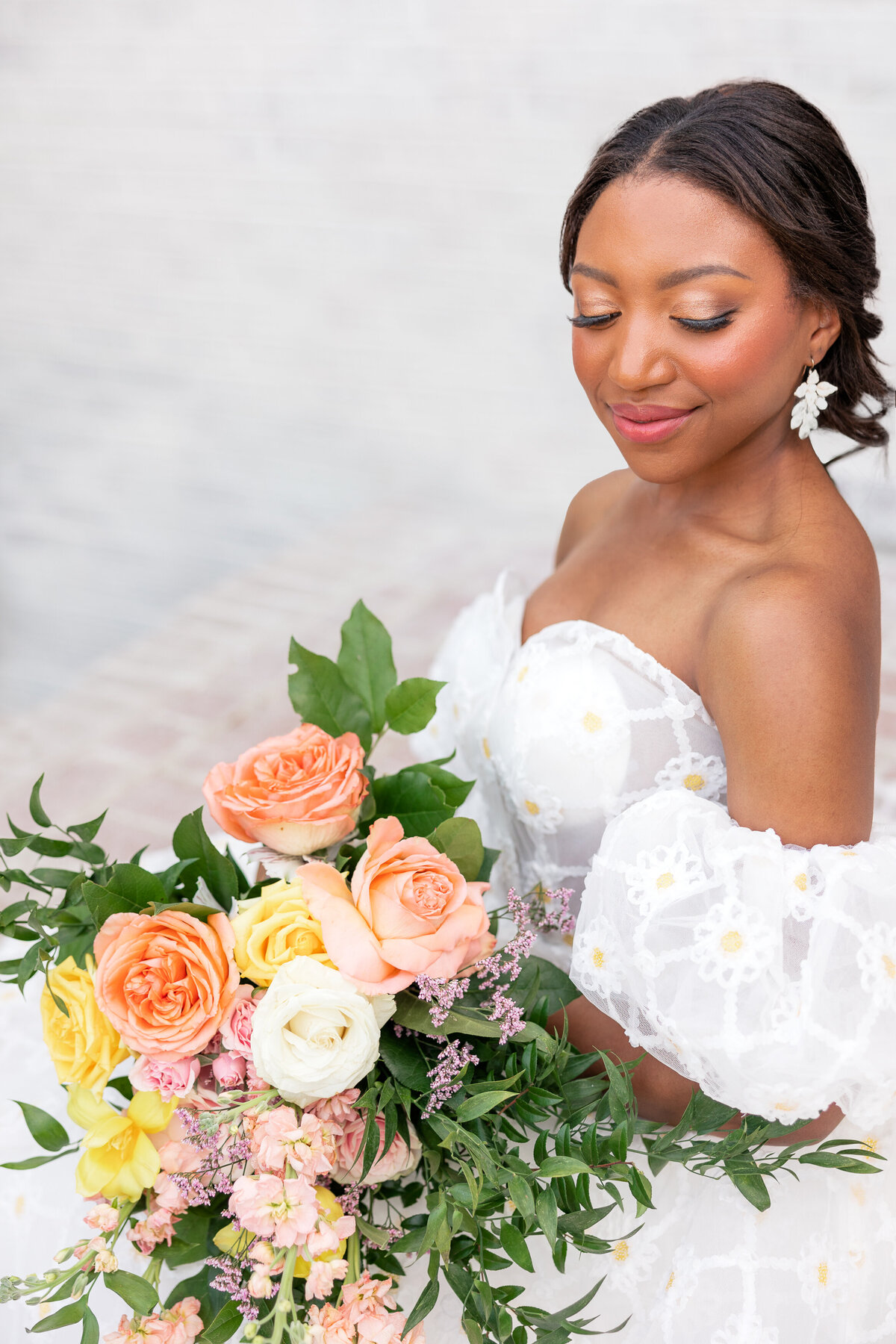 Bridal Portraits colorful bouquet cleveland ohio