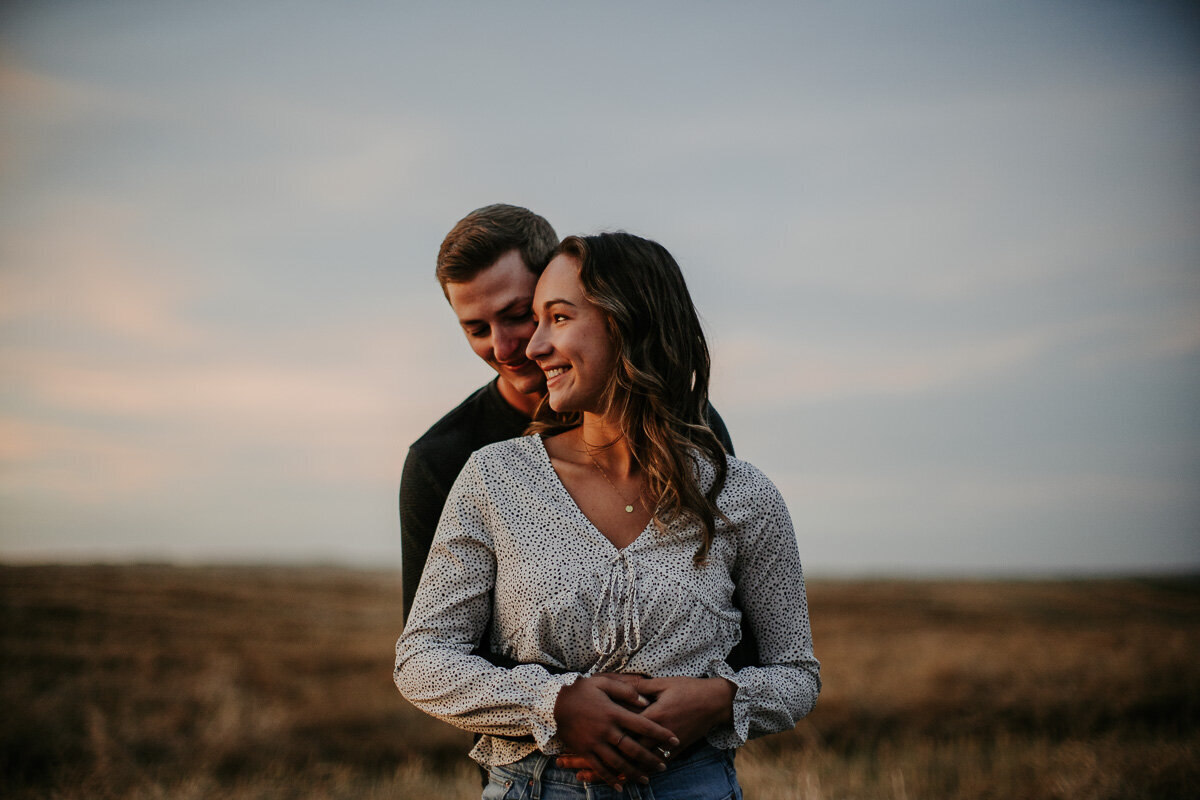 lumy+co_badlands-local-buffalo-jump-engagement-photographer-49