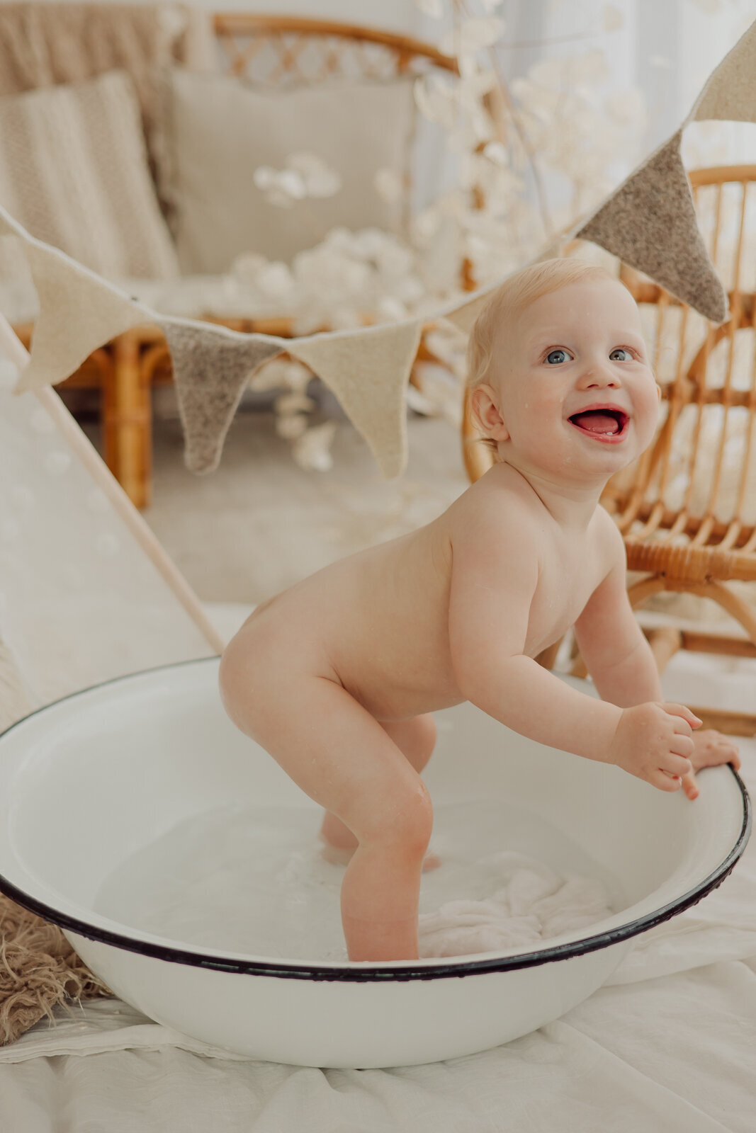 Frombumptobaby-cakesmash_milestone-2