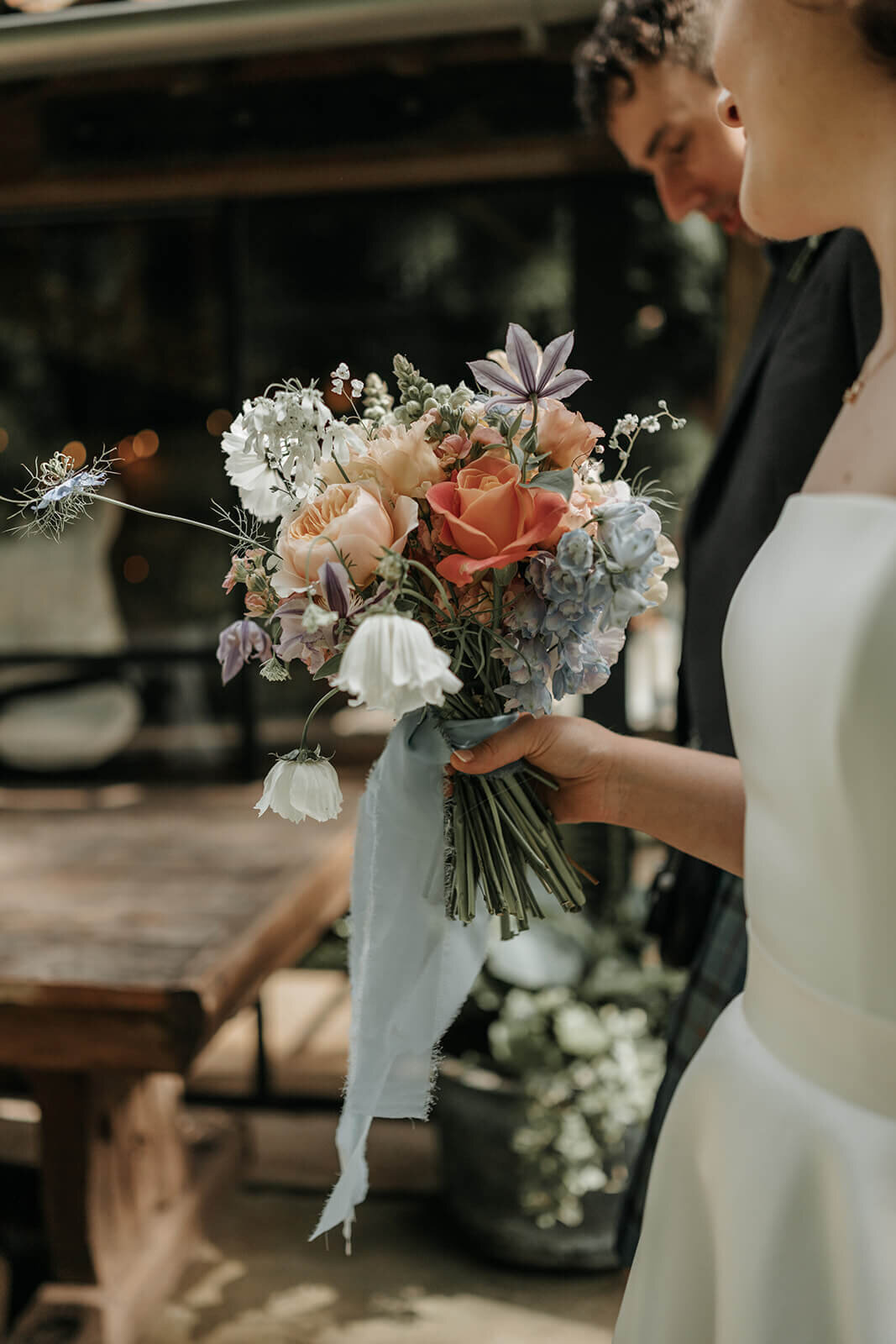 Issy-and-Bella-Floral-Design-Wedding-Florist-Herefordshire-Dewsall-Court-S-J47
