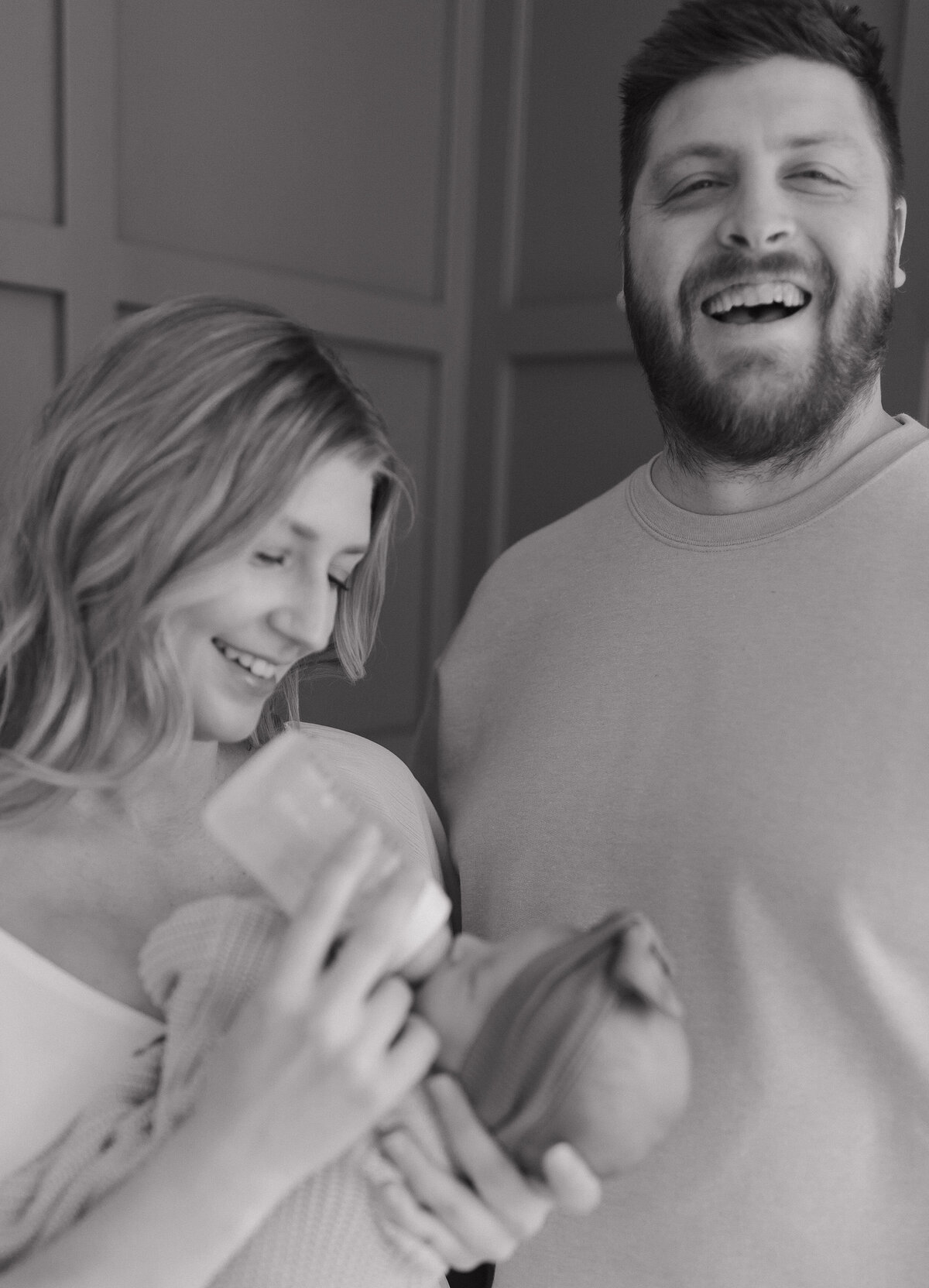 omaha-newborn-family-photographer-candid-love-filled-images-grace-trexel-photo