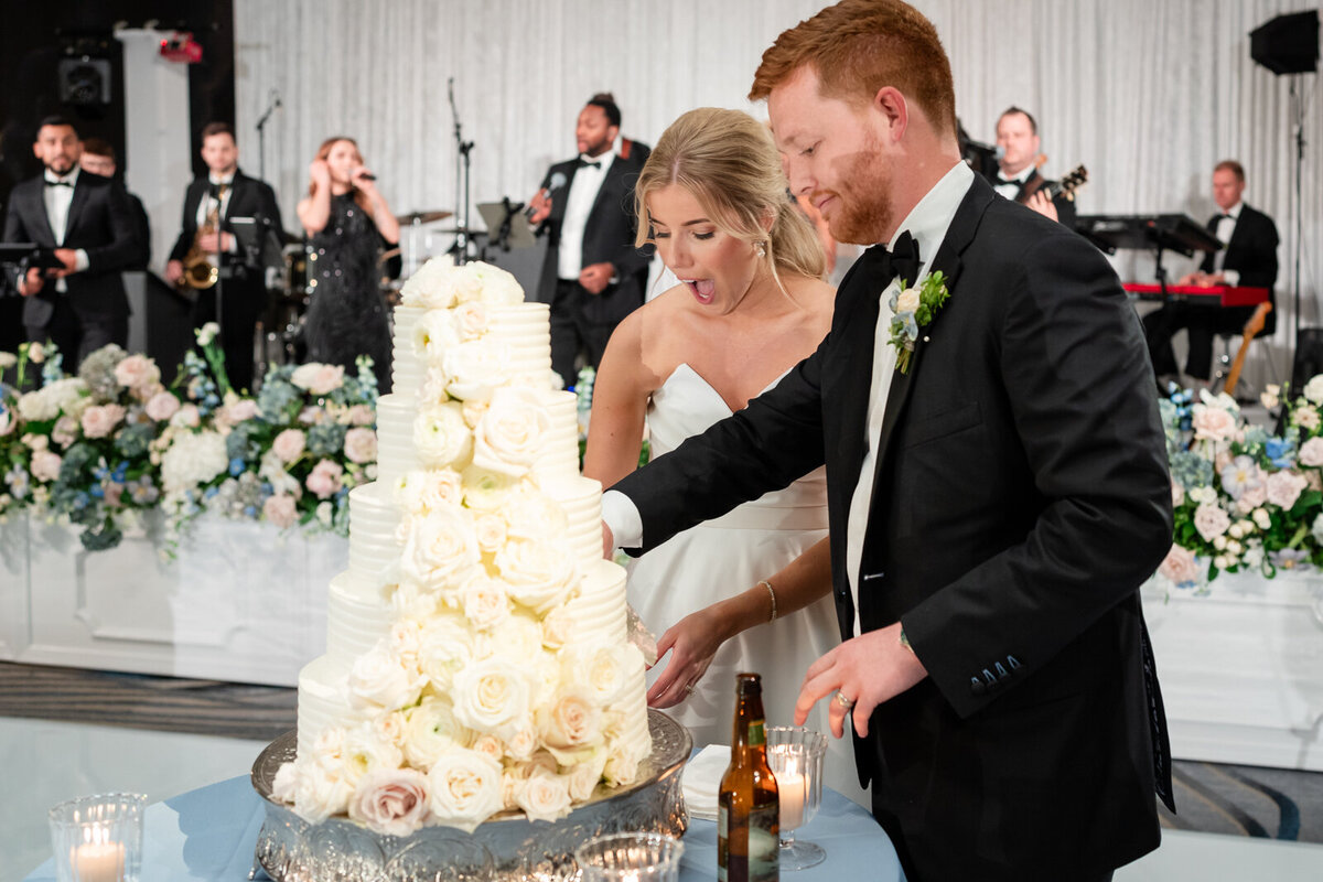 Grand Rapids Wedding Photographer JW Marriott737