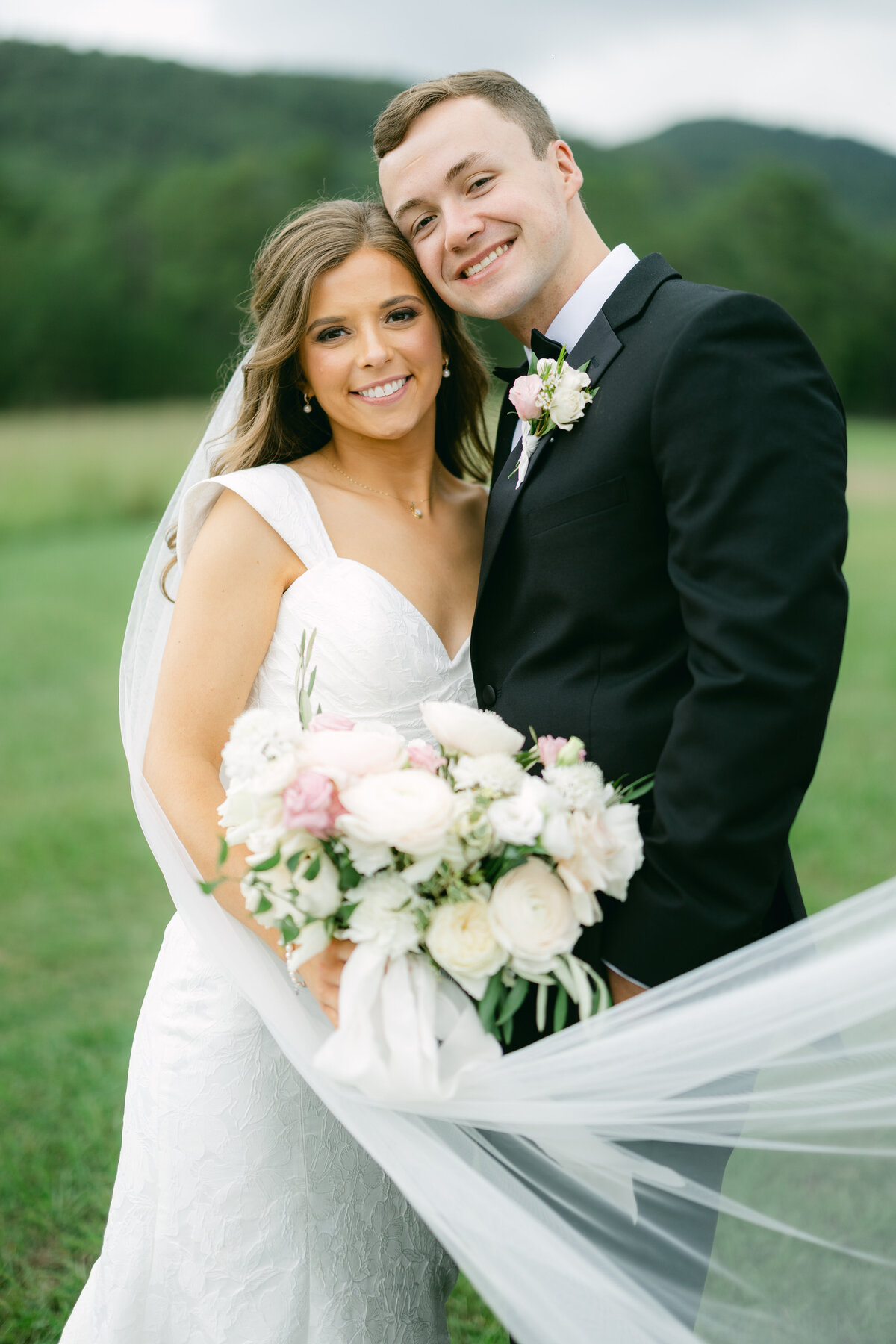 Katherine Horton Photography Olivia & Drew Wedding Day Katherine's Favorites_0093