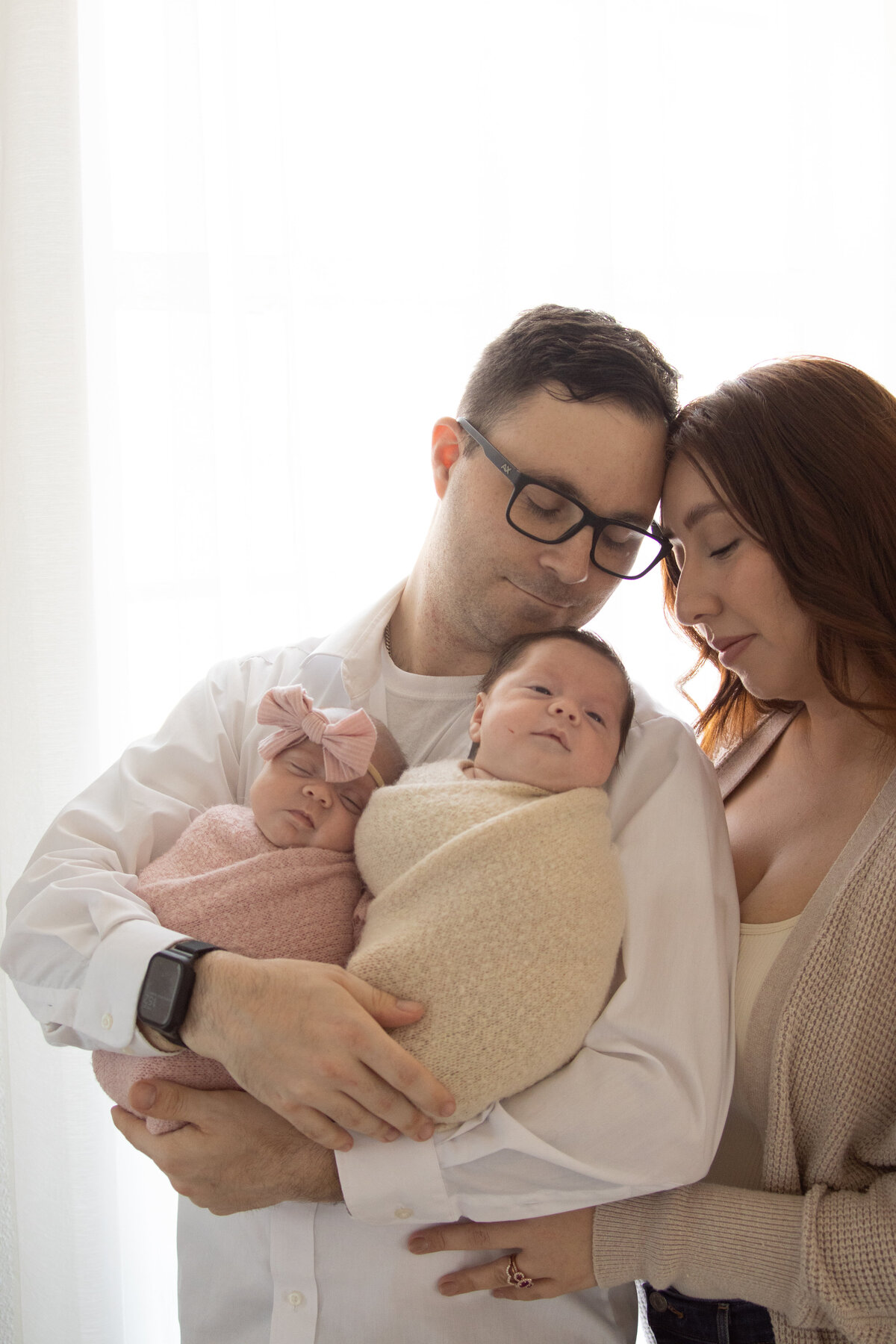 San Diego-Twins-newborn-lifestyle-photography-in-studio-the loft-13