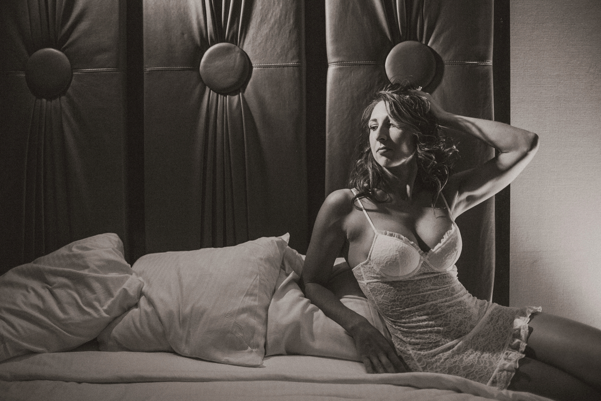 empowering-boosting-boudoir-shoot-las-vegas