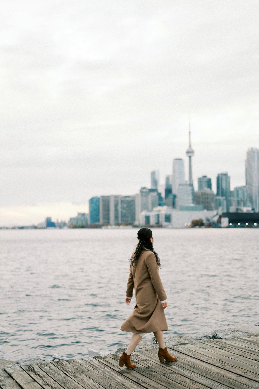 E2-Engagement-Photoshoot-in-Toronto-Vivian-and-David-2023-10-30-2500px-1091