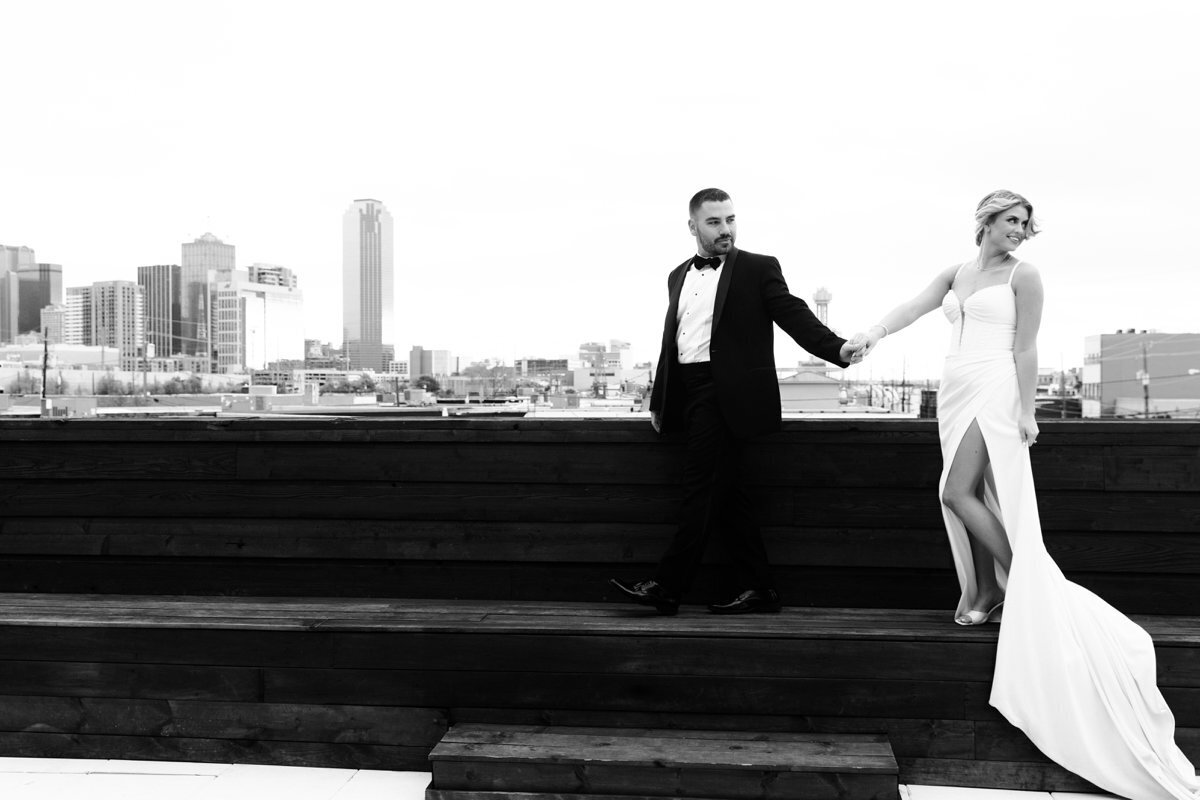 dec-on-dragon-2444-2_dallas-wedding-photographer-fort-worth-wedding-photographer