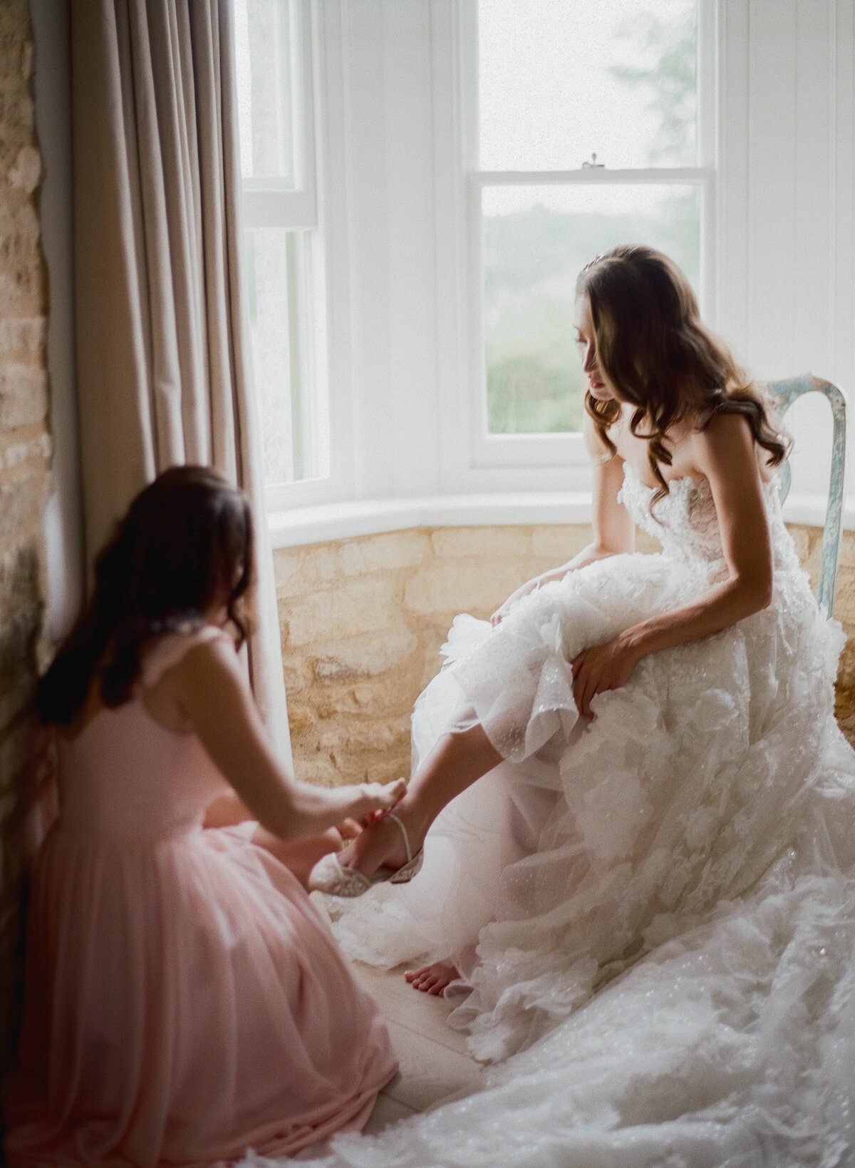 cotswolds-film-wedding-photographer-destination36