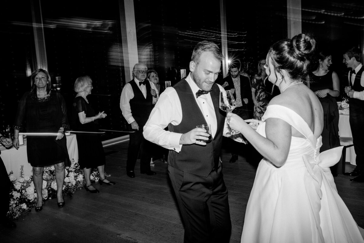 1664 Pascale and Nicolas NAC OBorn Room Wedding Downtown_Ottawa_Photography by Emma