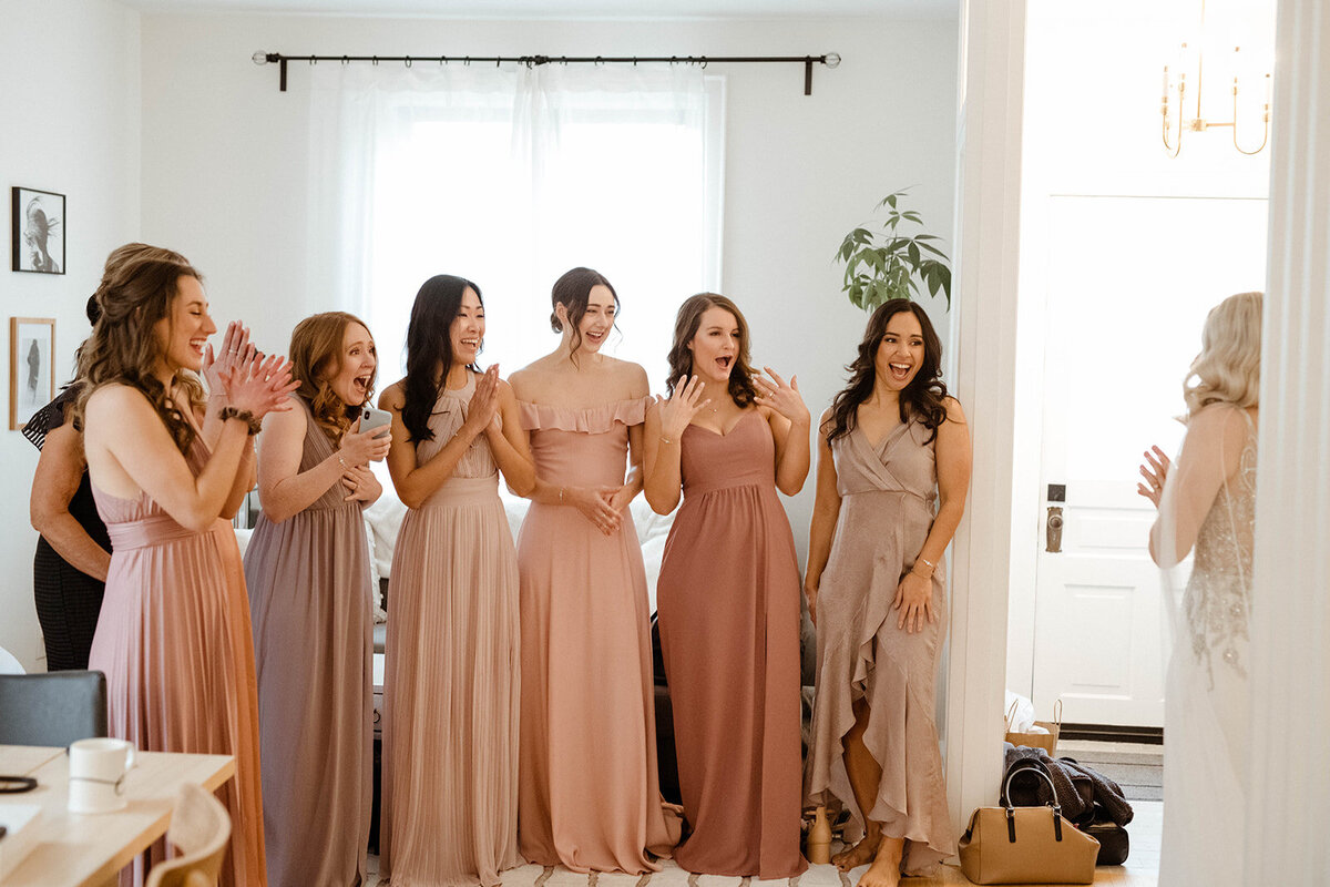A-toronto-wedding-the-symes-getting-ready-bride-28