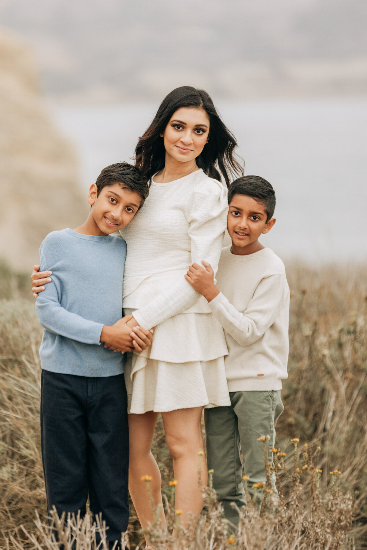 Zoom_Theory_Family_0010