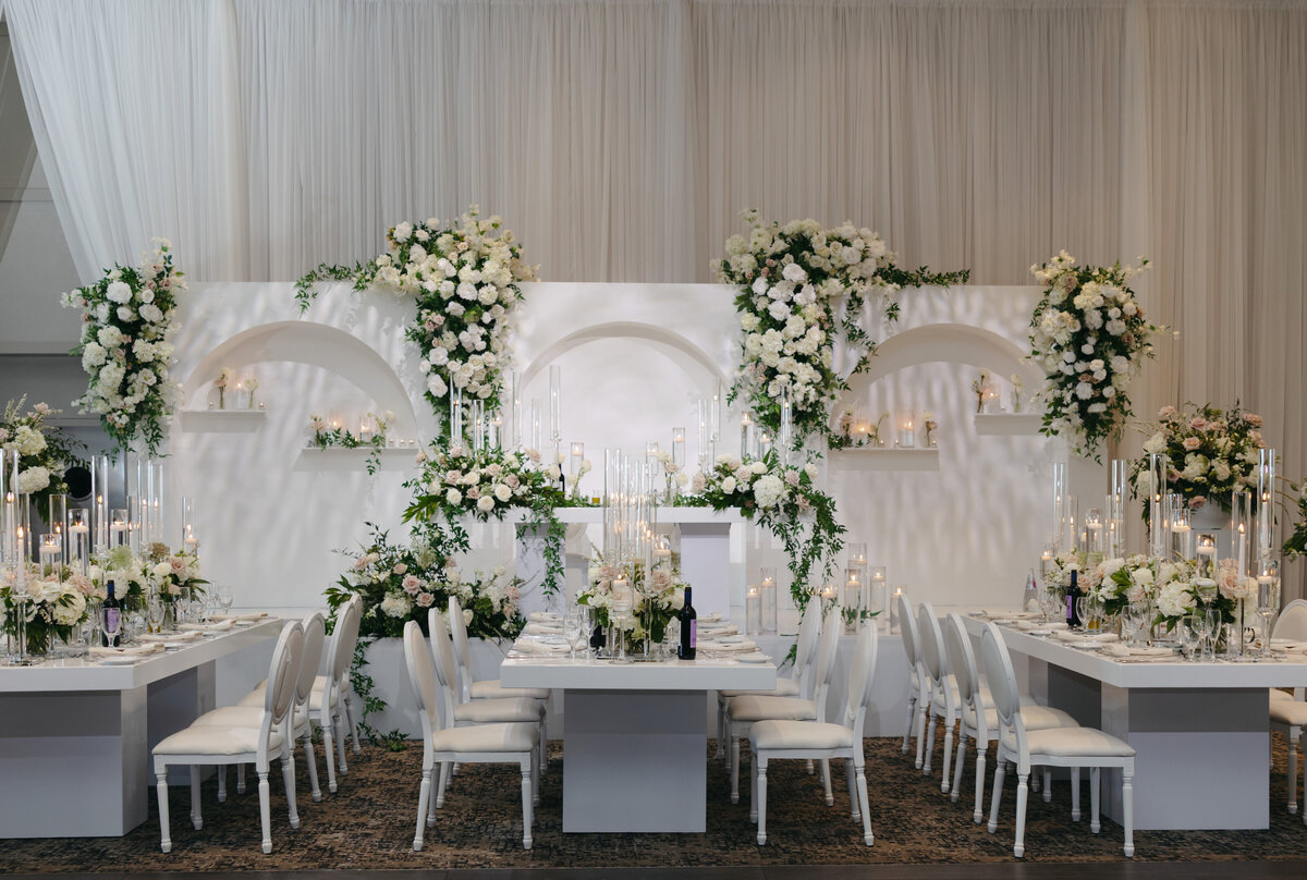 Cacie_Carroll@CacieCarrollPhotography_AlexxandraAndNicholas_Italian_GolfCourseWedding_CopperCreek_VaughanOntario-39
